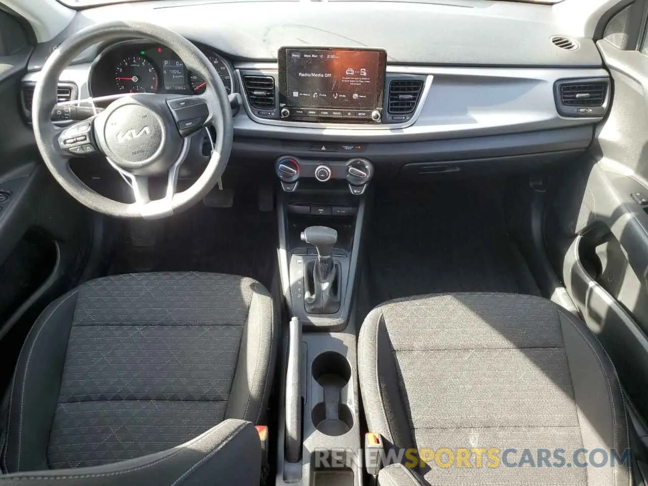 8 fotografías del automóvil dañado 3KPA24AD3NE501857 KIA RIO 2022