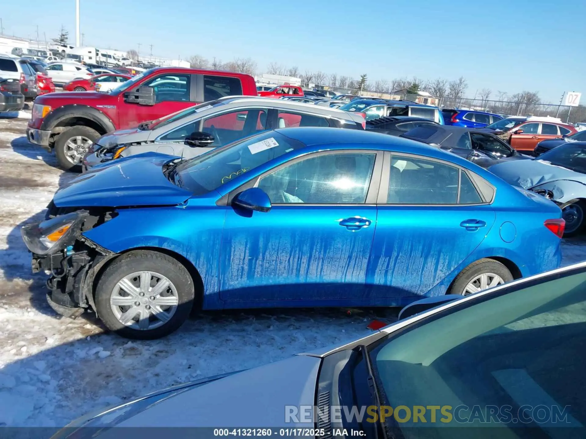 15 fotografías del automóvil dañado 3KPA24AD4NE478556 KIA RIO 2022