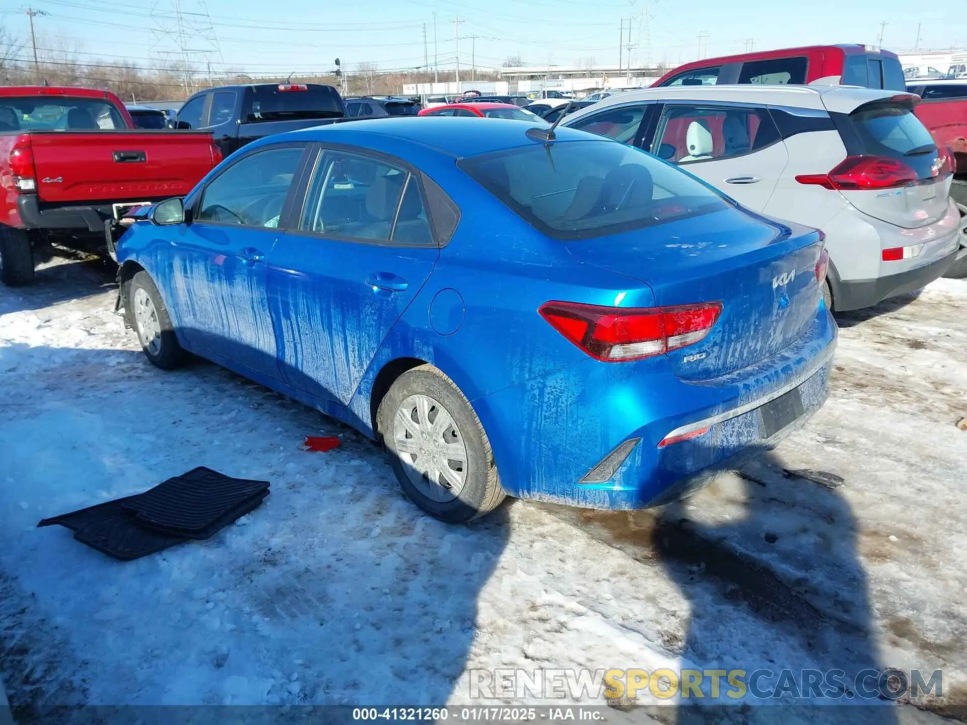 3 fotografías del automóvil dañado 3KPA24AD4NE478556 KIA RIO 2022