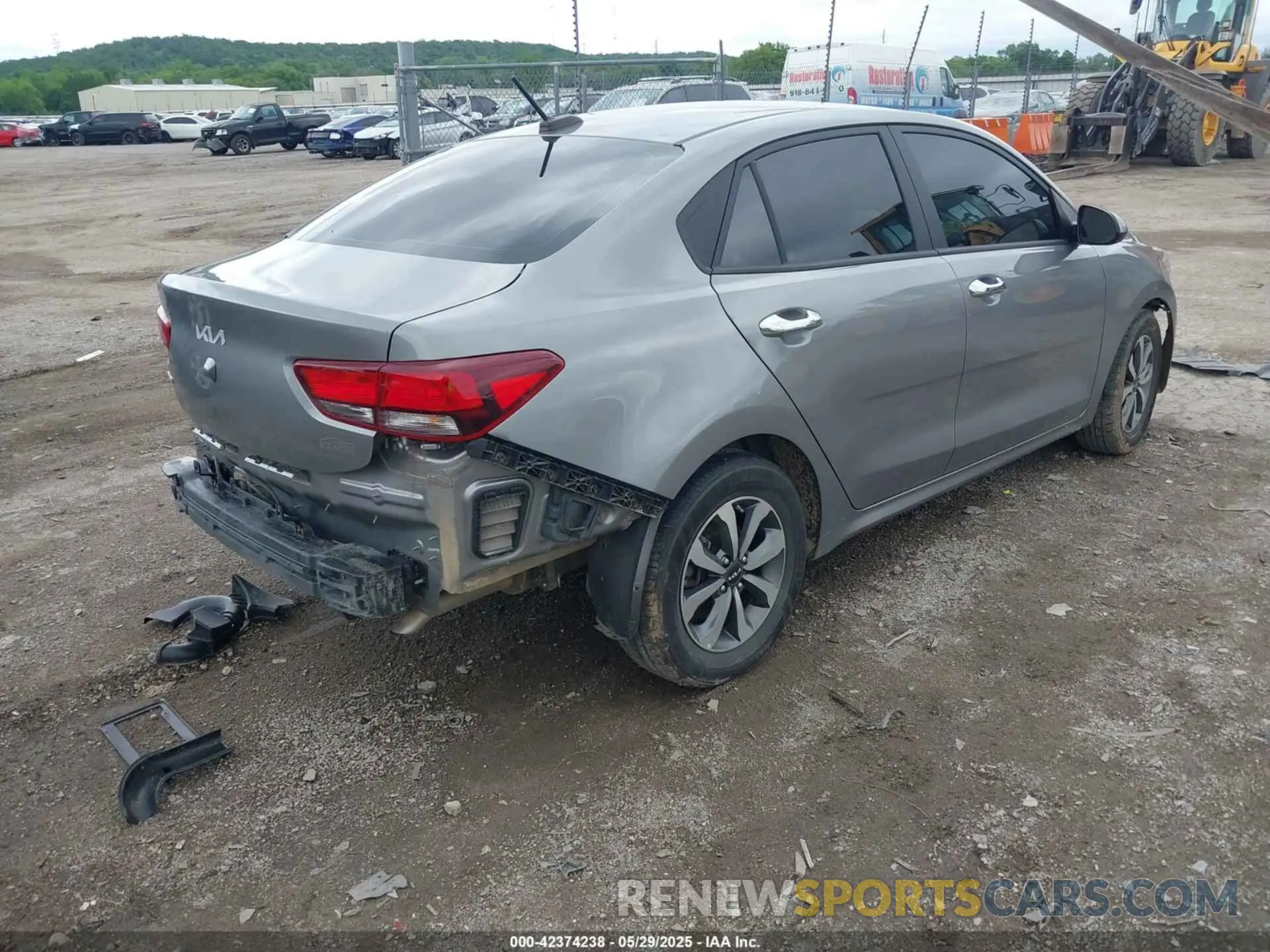 4 fotografías del automóvil dañado 3KPA24AD4NE481215 KIA RIO 2022
