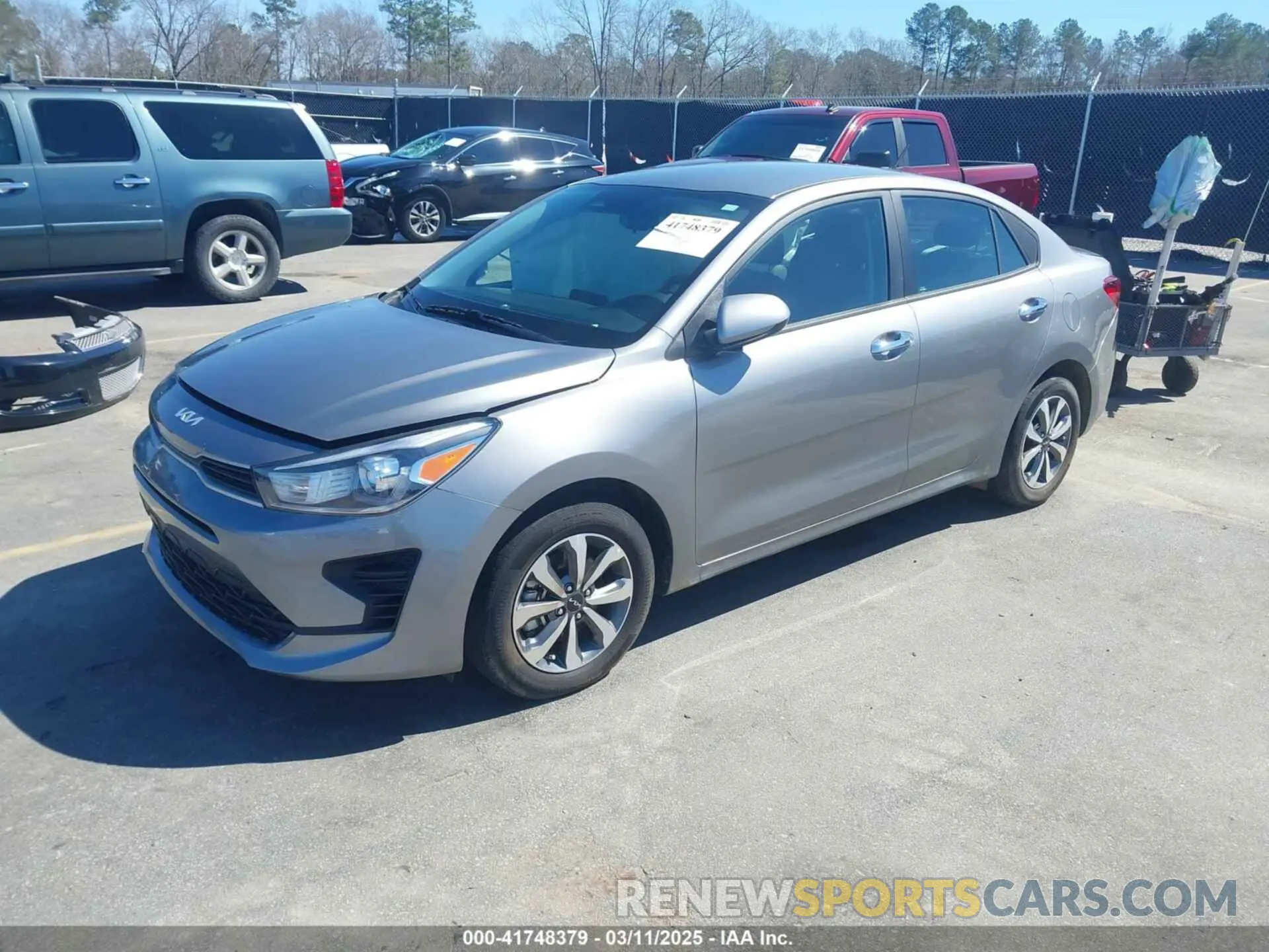 2 fotografías del automóvil dañado 3KPA24AD5NE481448 KIA RIO 2022