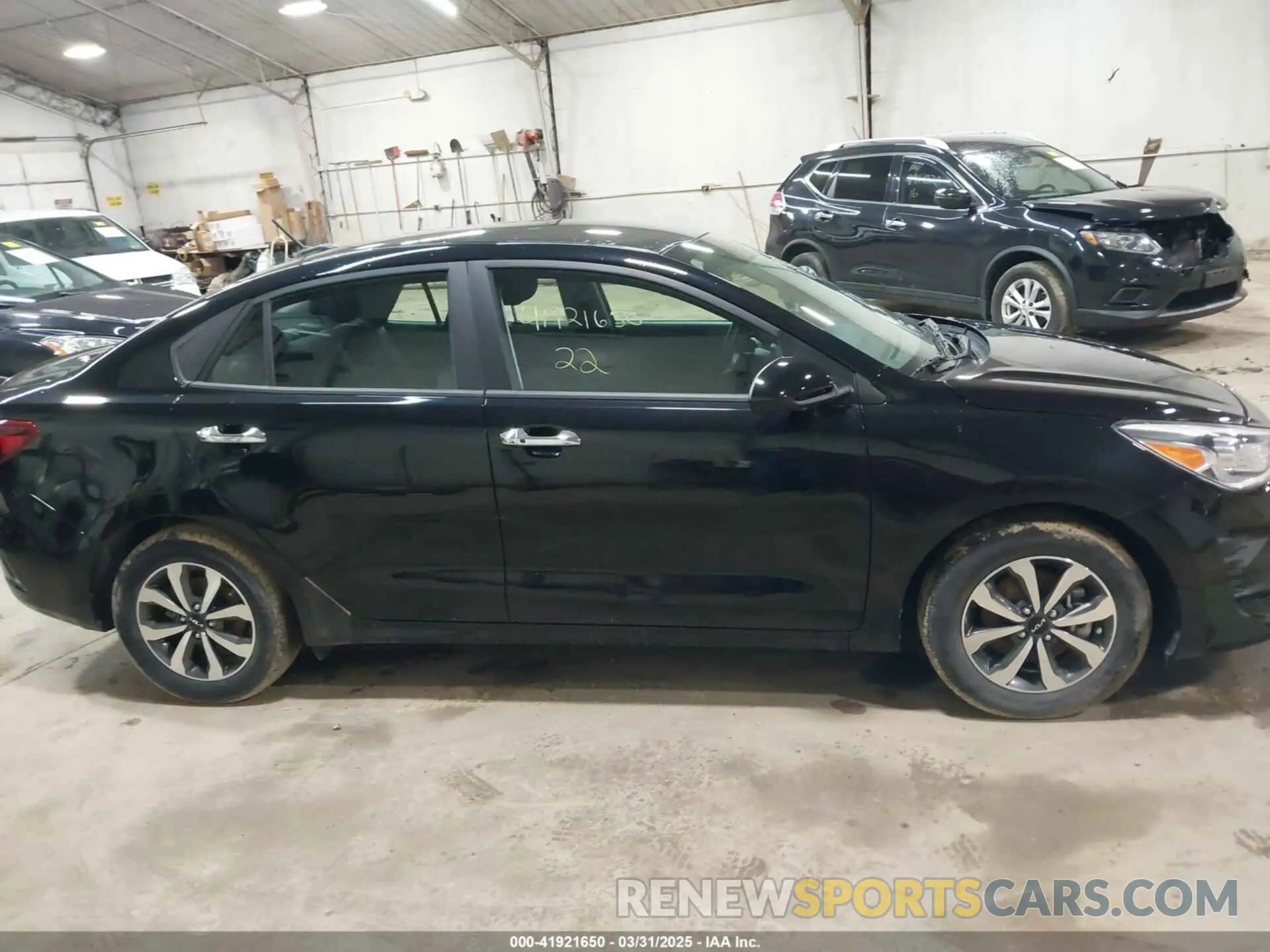 13 fotografías del automóvil dañado 3KPA24AD6NE454842 KIA RIO 2022