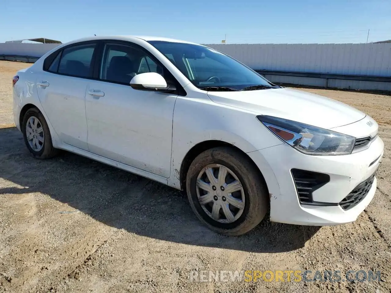 4 fotografías del automóvil dañado 3KPA24AD6NE476064 KIA RIO 2022