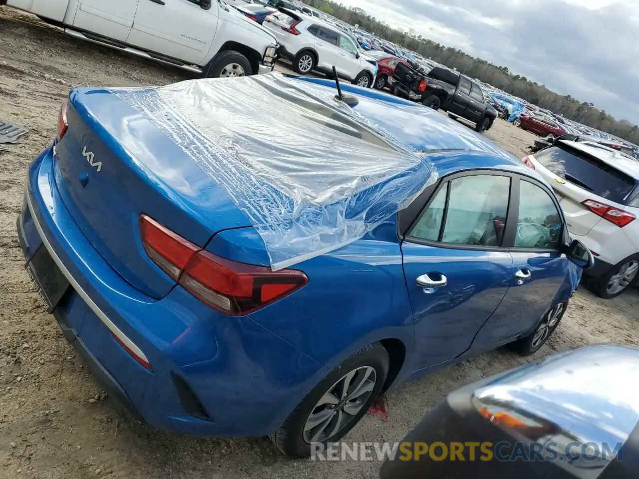 3 fotografías del automóvil dañado 3KPA24AD7NE481564 KIA RIO 2022