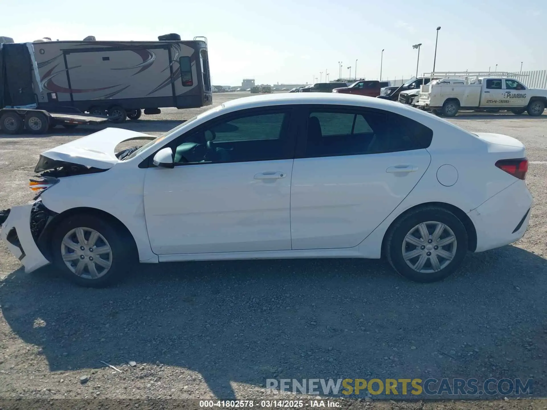 14 fotografías del automóvil dañado 3KPA24AD7NE486800 KIA RIO 2022