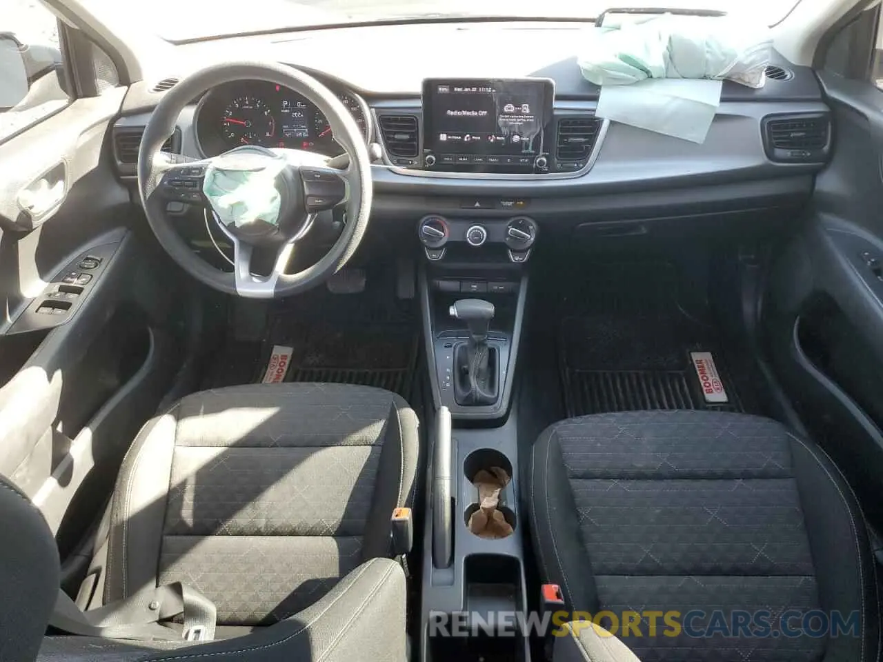 8 fotografías del automóvil dañado 3KPA24AD9NE486717 KIA RIO 2022