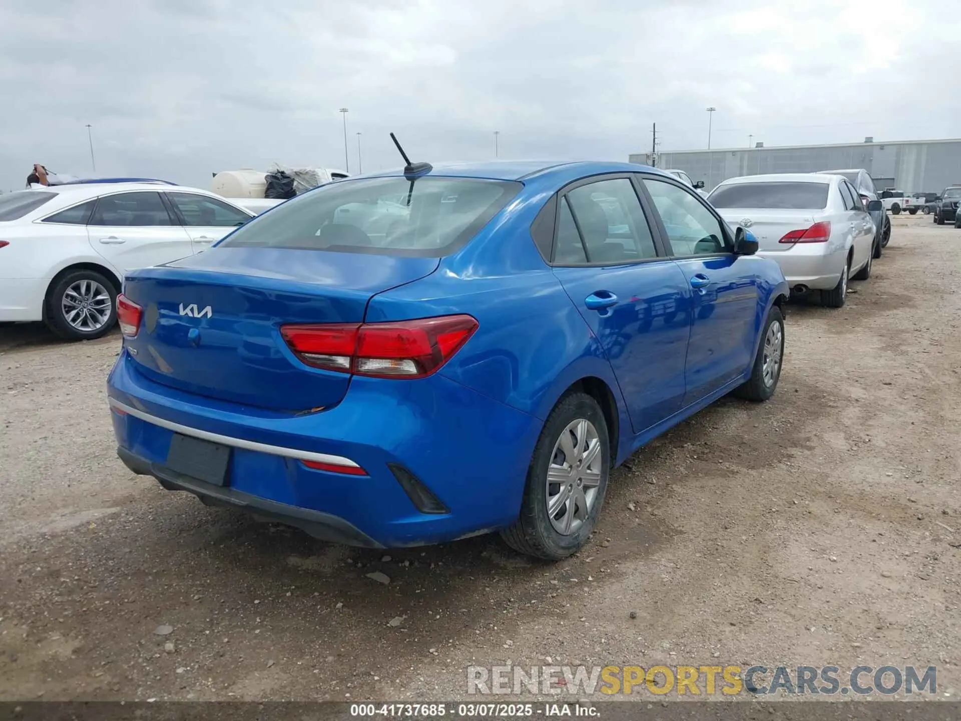 4 fotografías del automóvil dañado 3KPA24ADXNE508756 KIA RIO 2022