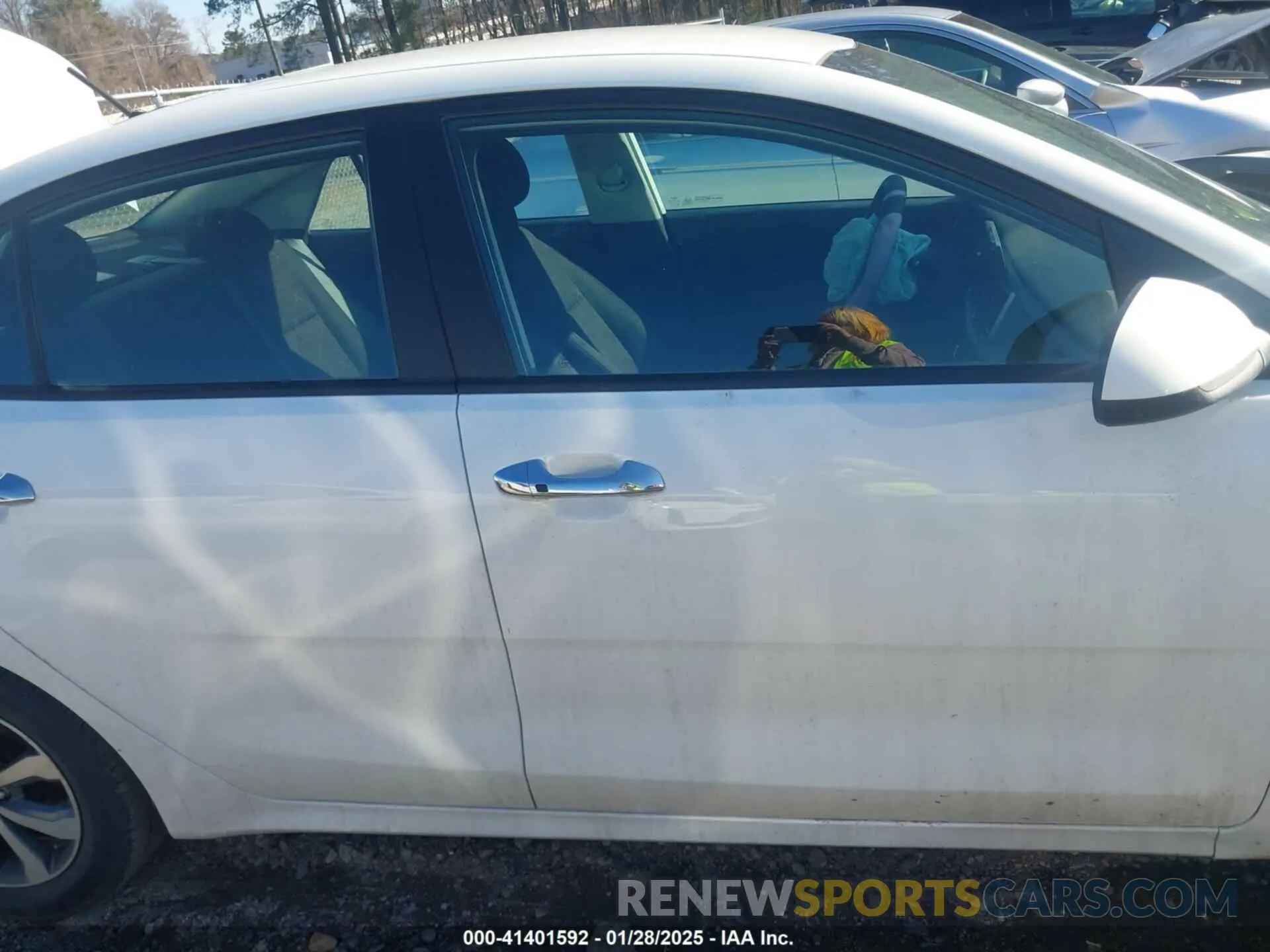 13 fotografías del automóvil dañado 3KPA24AD0PE520787 KIA RIO 2023