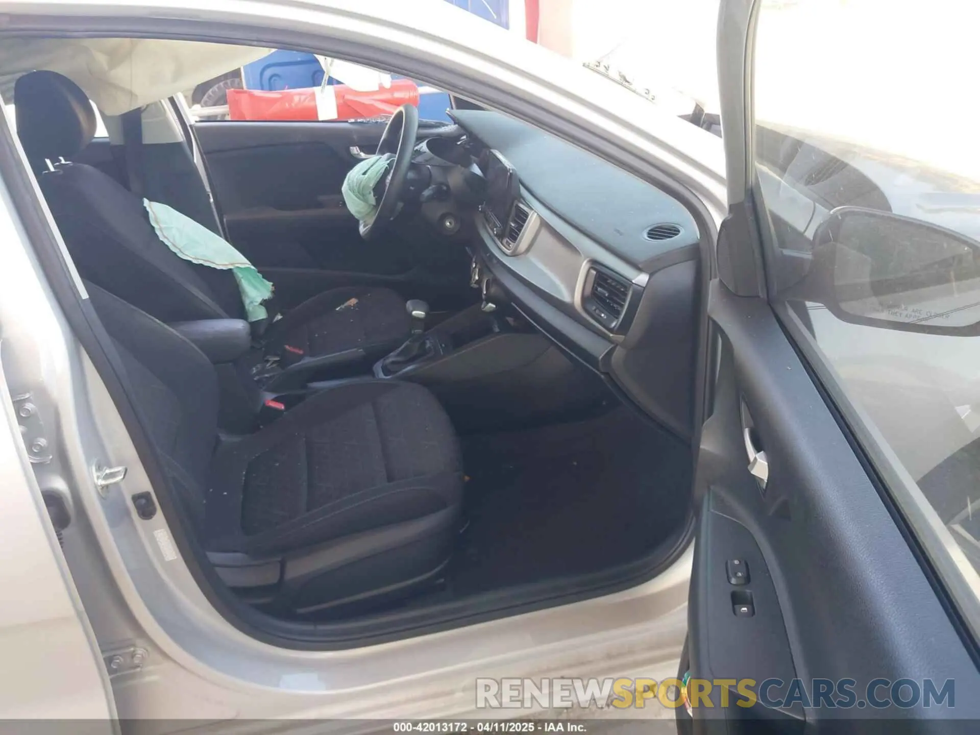 5 fotografías del automóvil dañado 3KPA24AD0PE521437 KIA RIO 2023