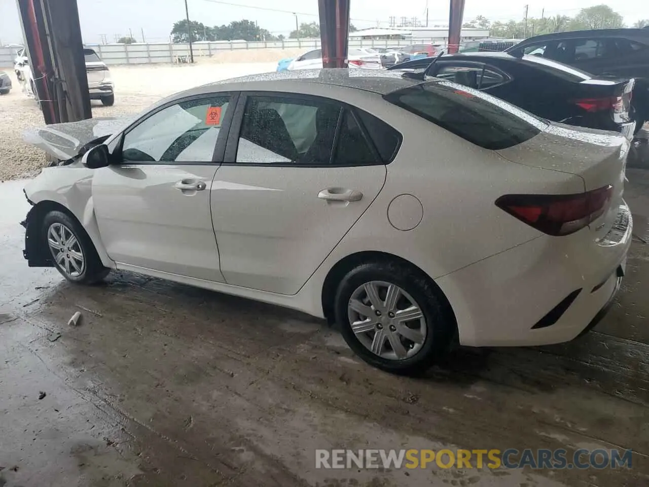 2 fotografías del automóvil dañado 3KPA24AD1PE521334 KIA RIO 2023