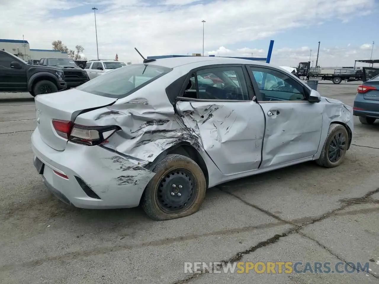 3 fotografías del automóvil dañado 3KPA24AD1PE544368 KIA RIO 2023