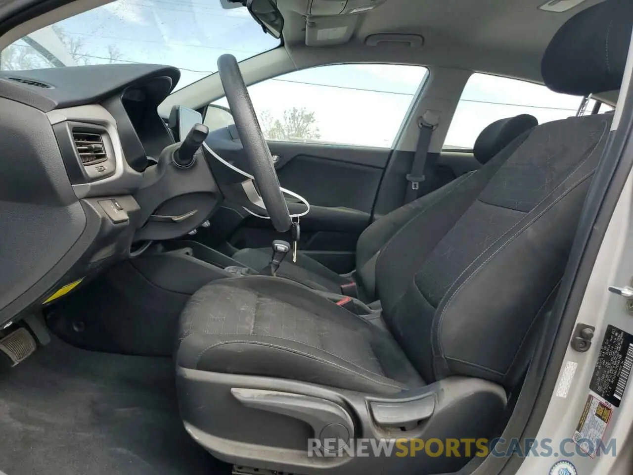 7 fotografías del automóvil dañado 3KPA24AD1PE544368 KIA RIO 2023