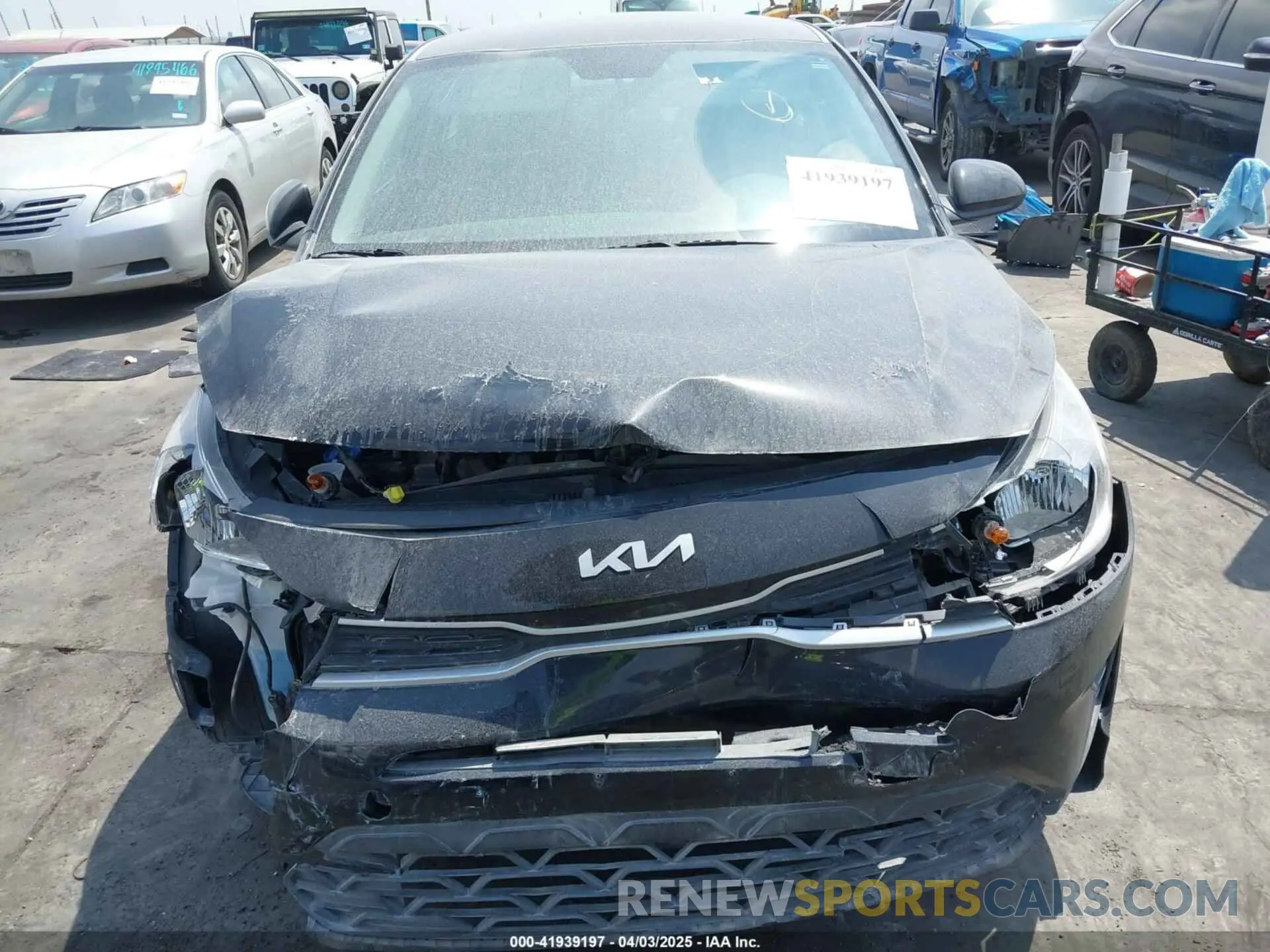 12 fotografías del automóvil dañado 3KPA24AD1PE545813 KIA RIO 2023