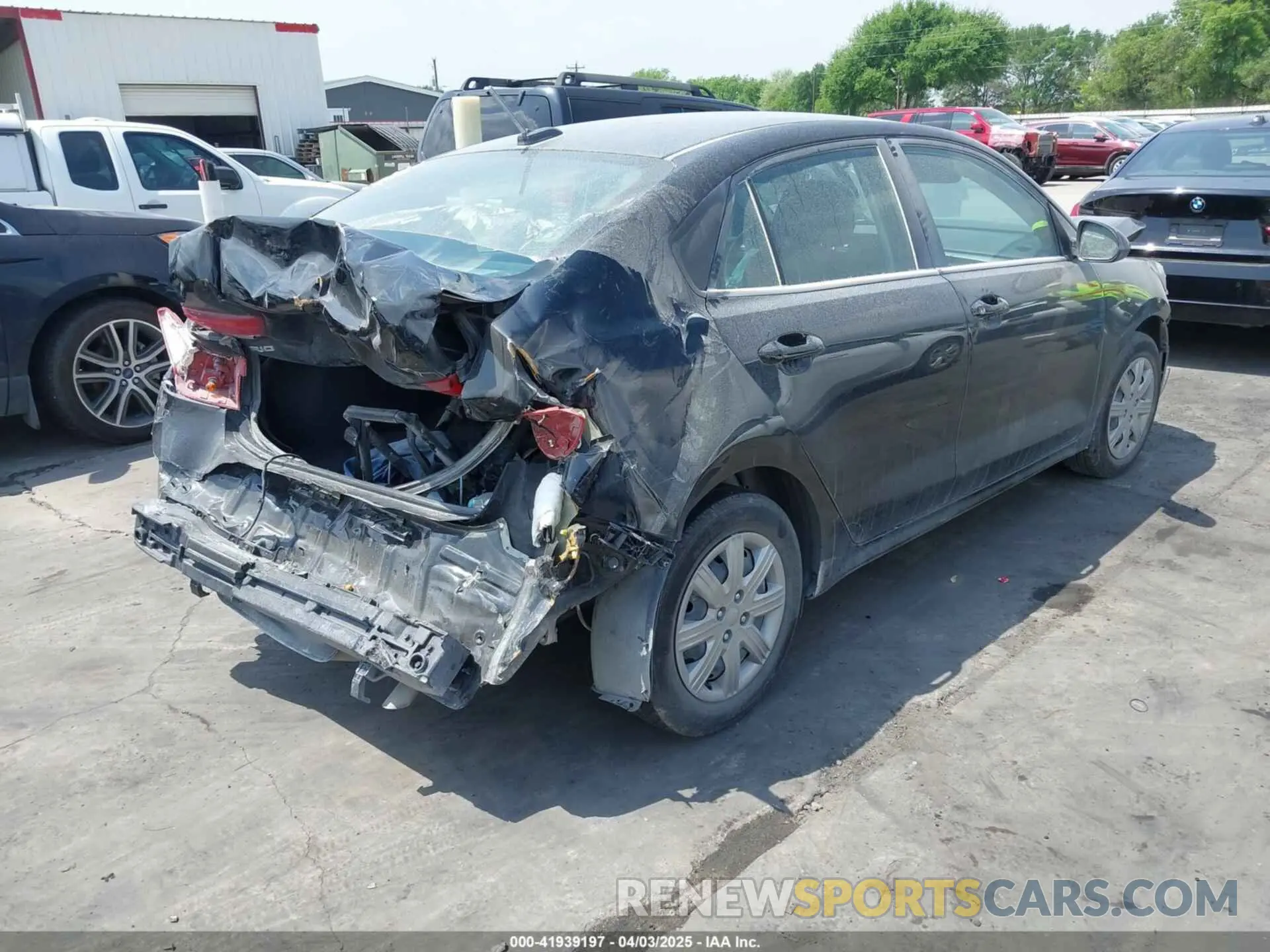 4 fotografías del automóvil dañado 3KPA24AD1PE545813 KIA RIO 2023