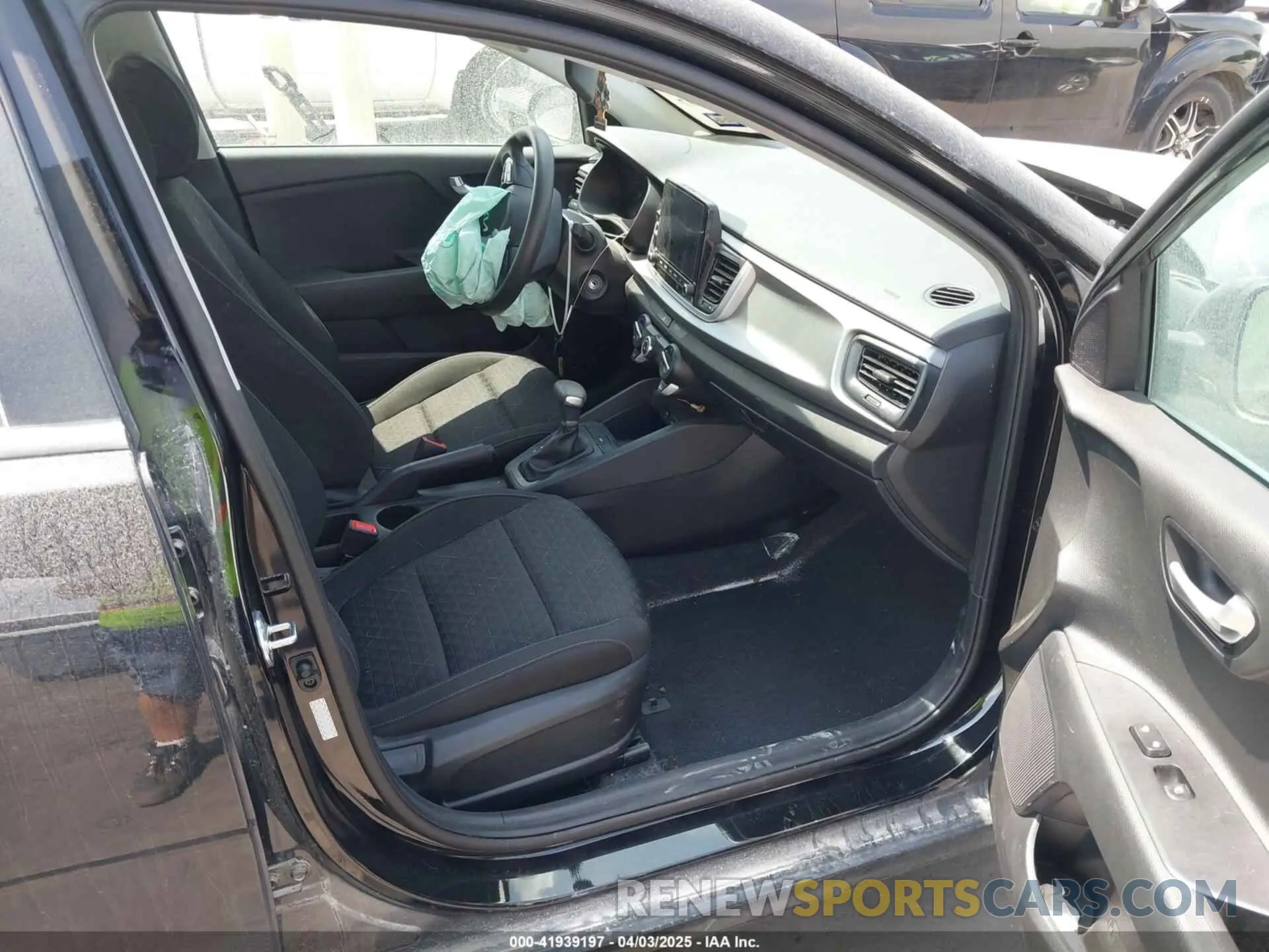 5 fotografías del automóvil dañado 3KPA24AD1PE545813 KIA RIO 2023