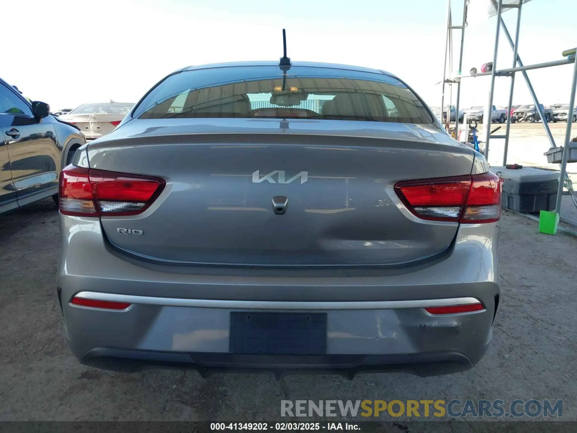 16 fotografías del automóvil dañado 3KPA24AD1PE579816 KIA RIO 2023