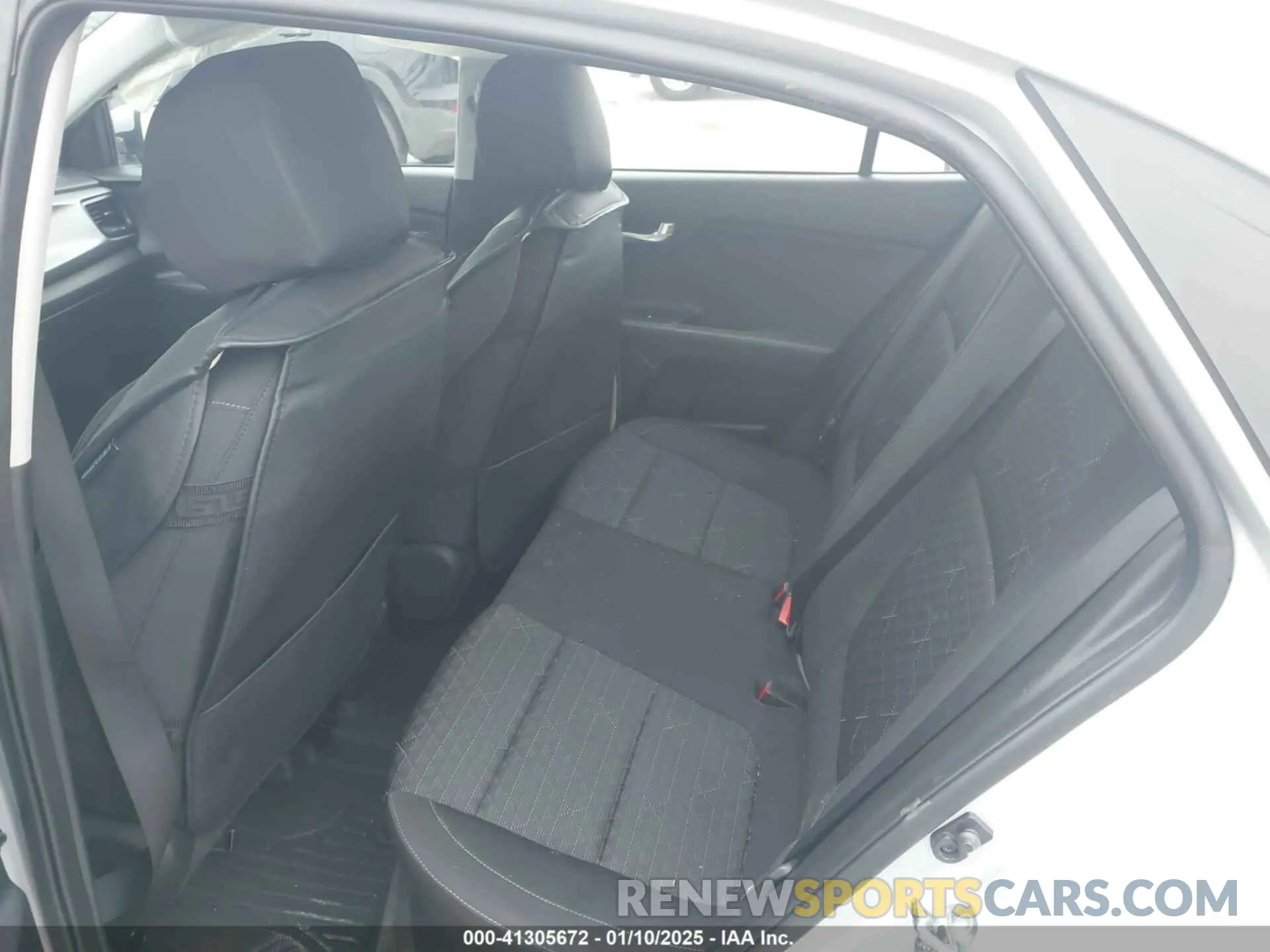 8 fotografías del automóvil dañado 3KPA24AD1PE584224 KIA RIO 2023