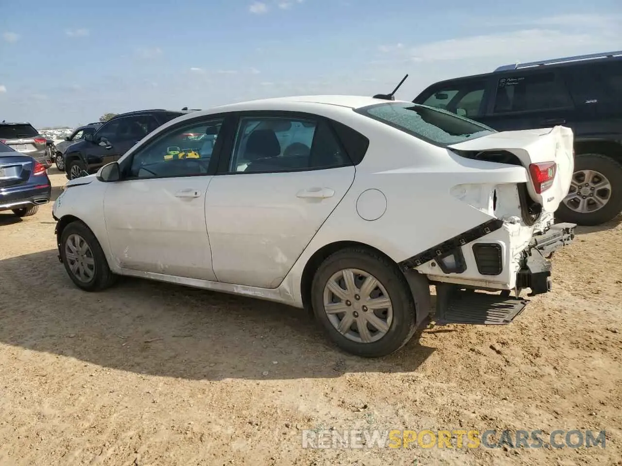 2 fotografías del automóvil dañado 3KPA24AD1PE615715 KIA RIO 2023
