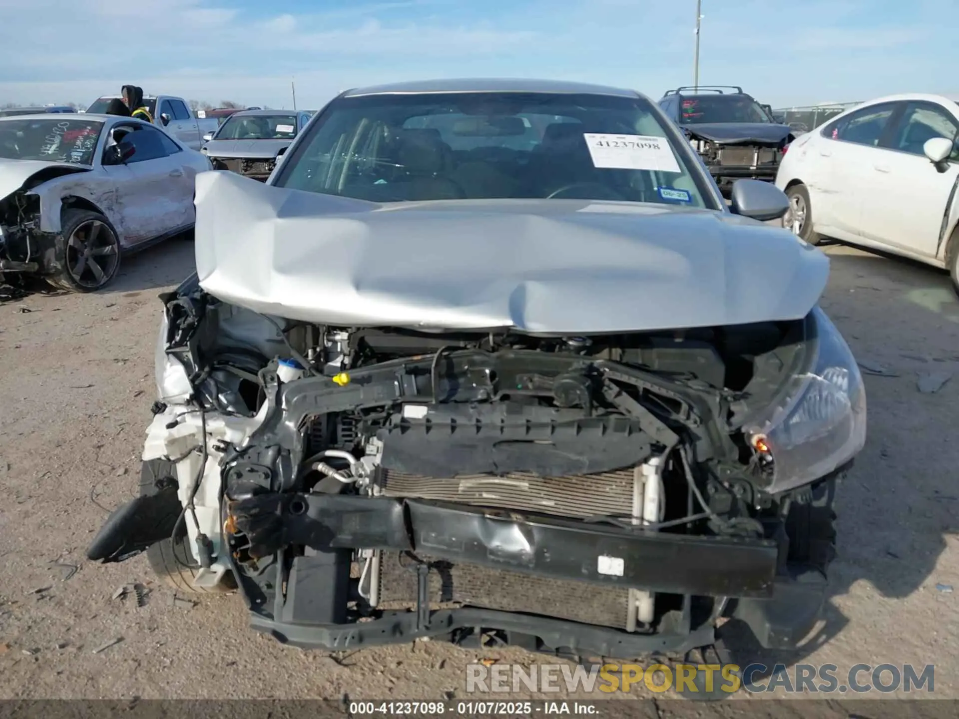 12 fotografías del automóvil dañado 3KPA24AD2PE573121 KIA RIO 2023