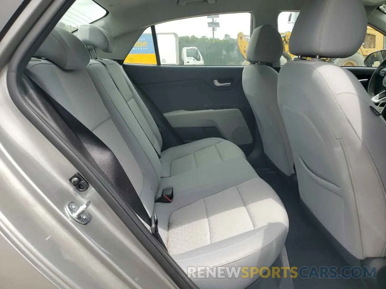 10 fotografías del automóvil dañado 3KPA24AD3PE554853 KIA RIO 2023