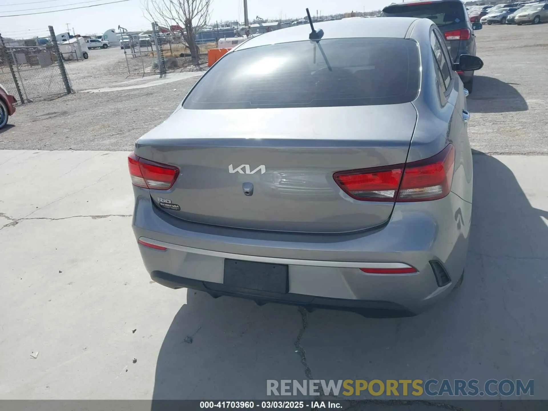 16 fotografías del automóvil dañado 3KPA24AD3PE592647 KIA RIO 2023
