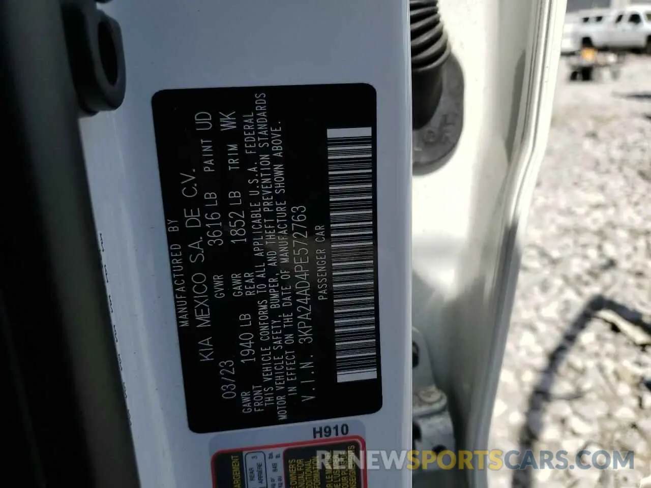 12 fotografías del automóvil dañado 3KPA24AD4PE572763 KIA RIO 2023