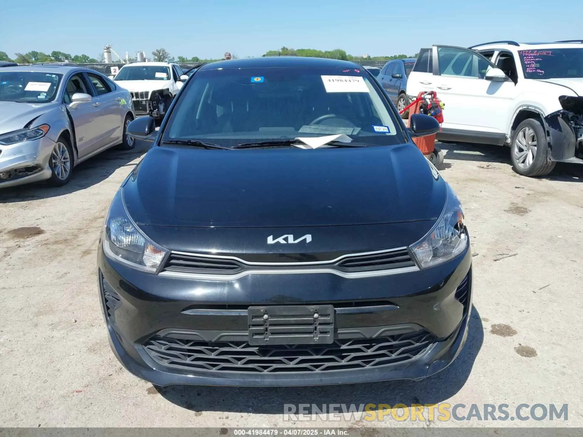 12 fotografías del automóvil dañado 3KPA24AD4PE578904 KIA RIO 2023