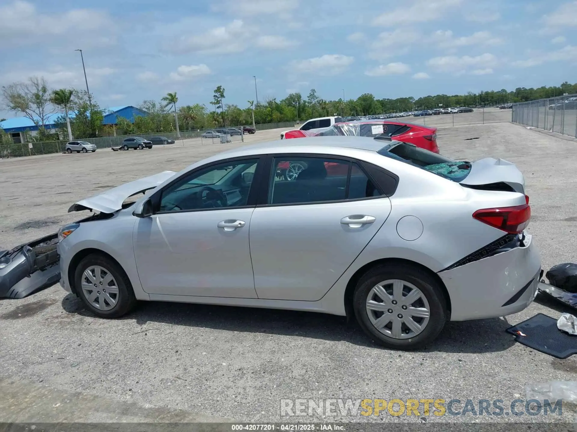 14 fotografías del automóvil dañado 3KPA24AD4PE604207 KIA RIO 2023