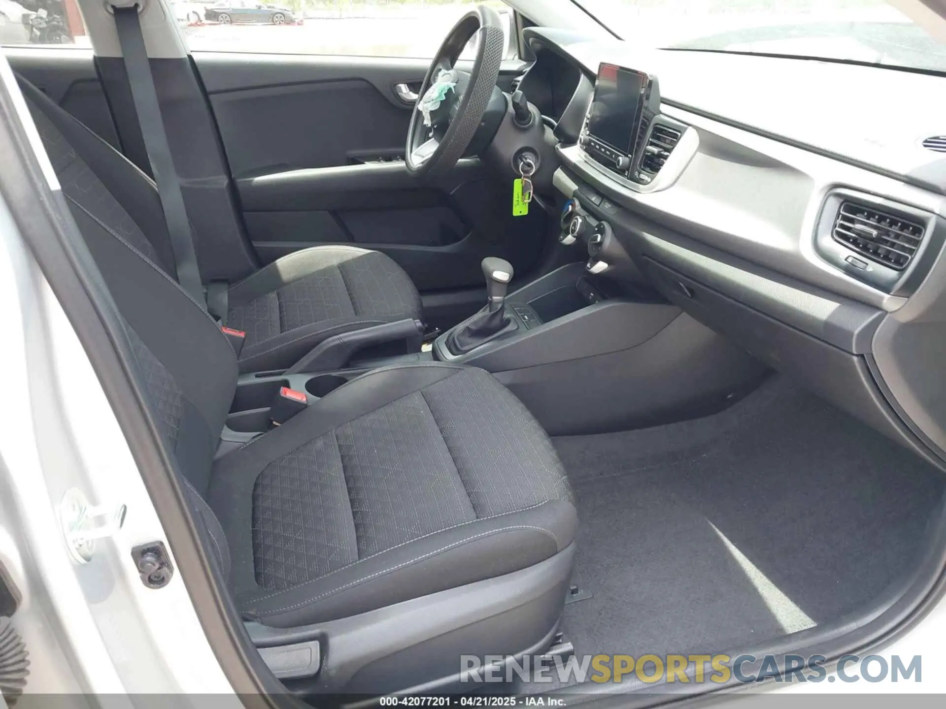 5 fotografías del automóvil dañado 3KPA24AD4PE604207 KIA RIO 2023