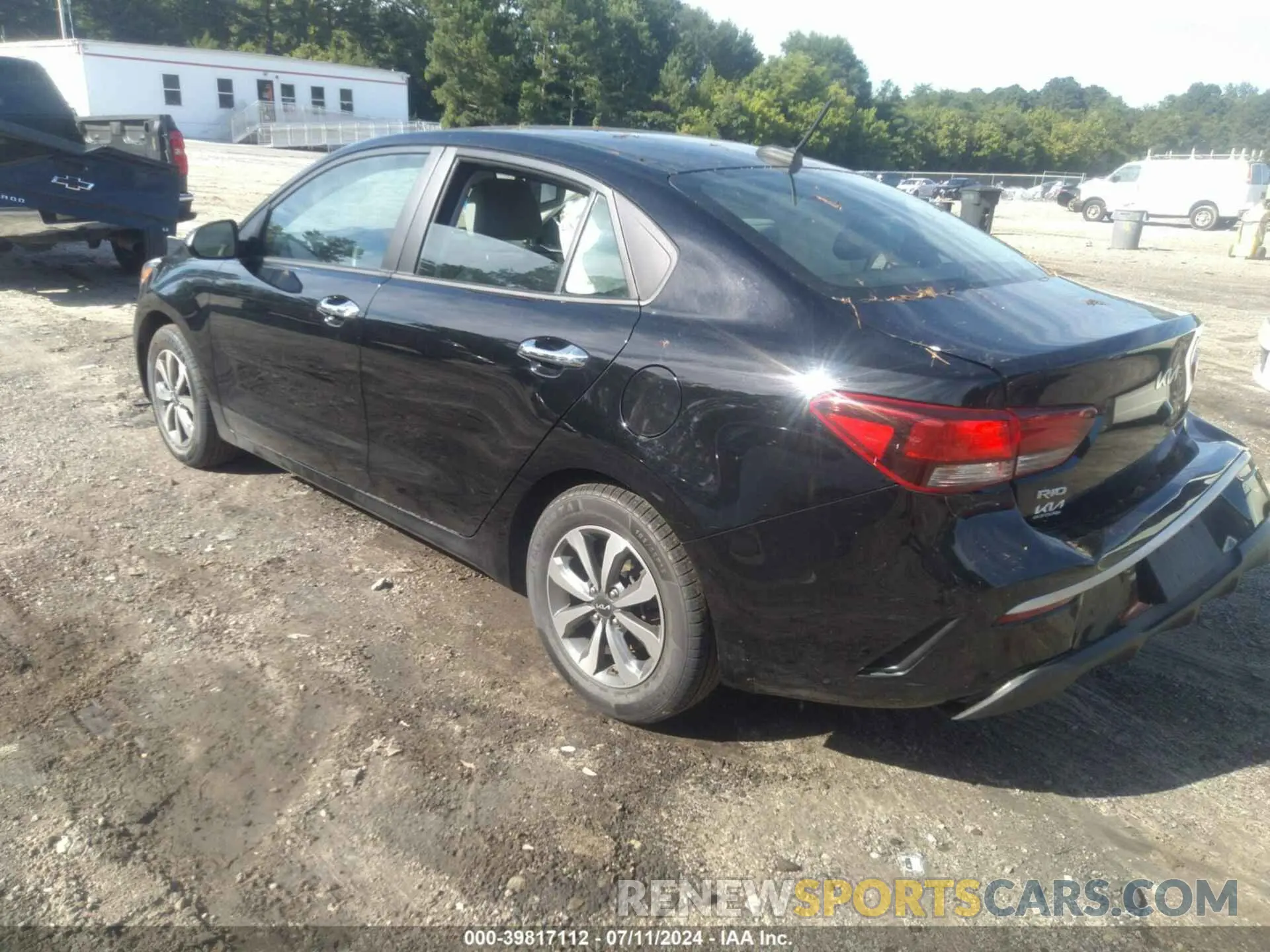 3 fotografías del automóvil dañado 3KPA24AD5PE531705 KIA RIO 2023