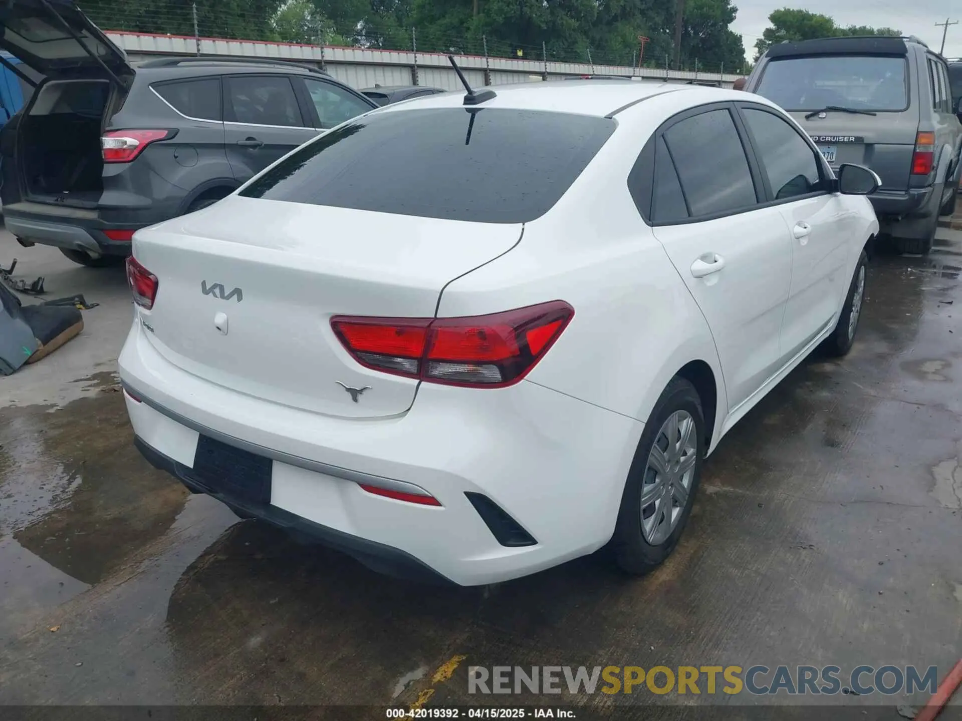 4 fotografías del automóvil dañado 3KPA24AD5PE588003 KIA RIO 2023
