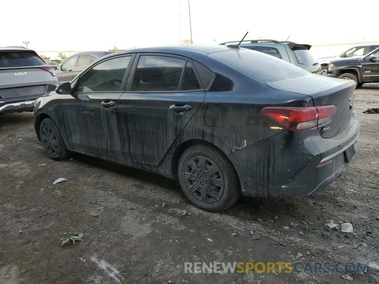 2 fotografías del automóvil dañado 3KPA24AD5PE605091 KIA RIO 2023