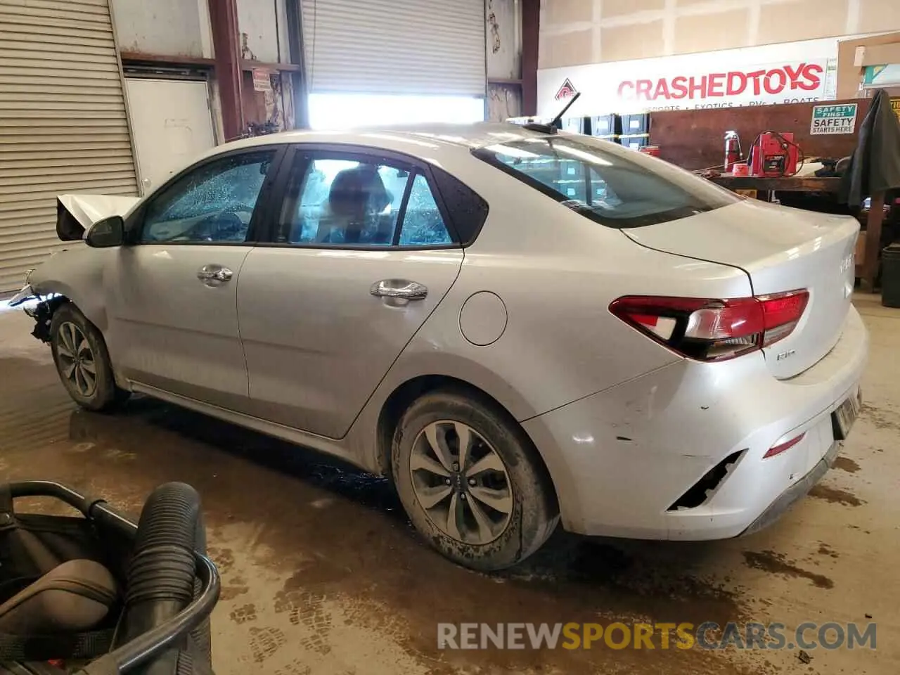 2 fotografías del automóvil dañado 3KPA24AD6PE518798 KIA RIO 2023