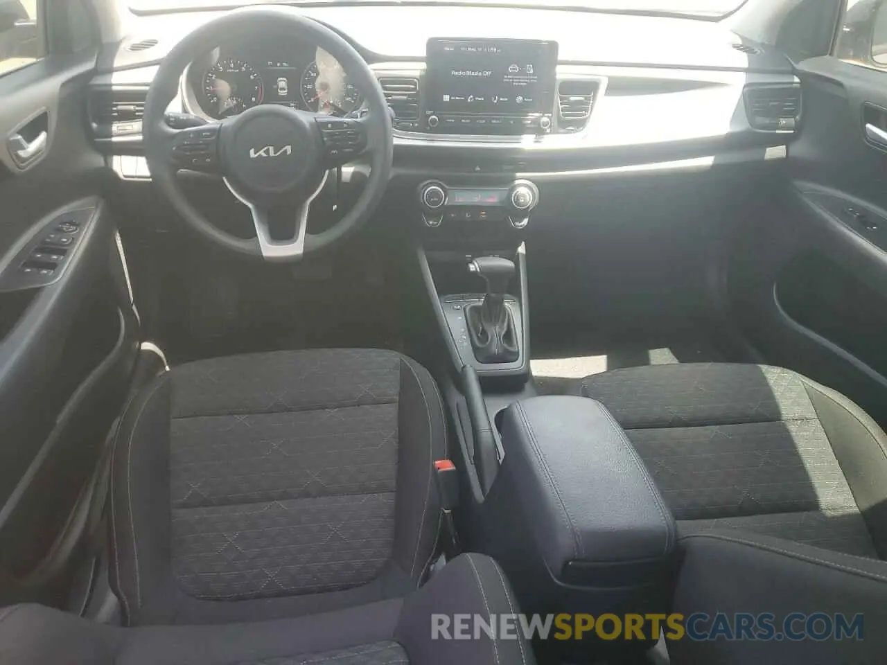 8 fotografías del automóvil dañado 3KPA24AD6PE532510 KIA RIO 2023
