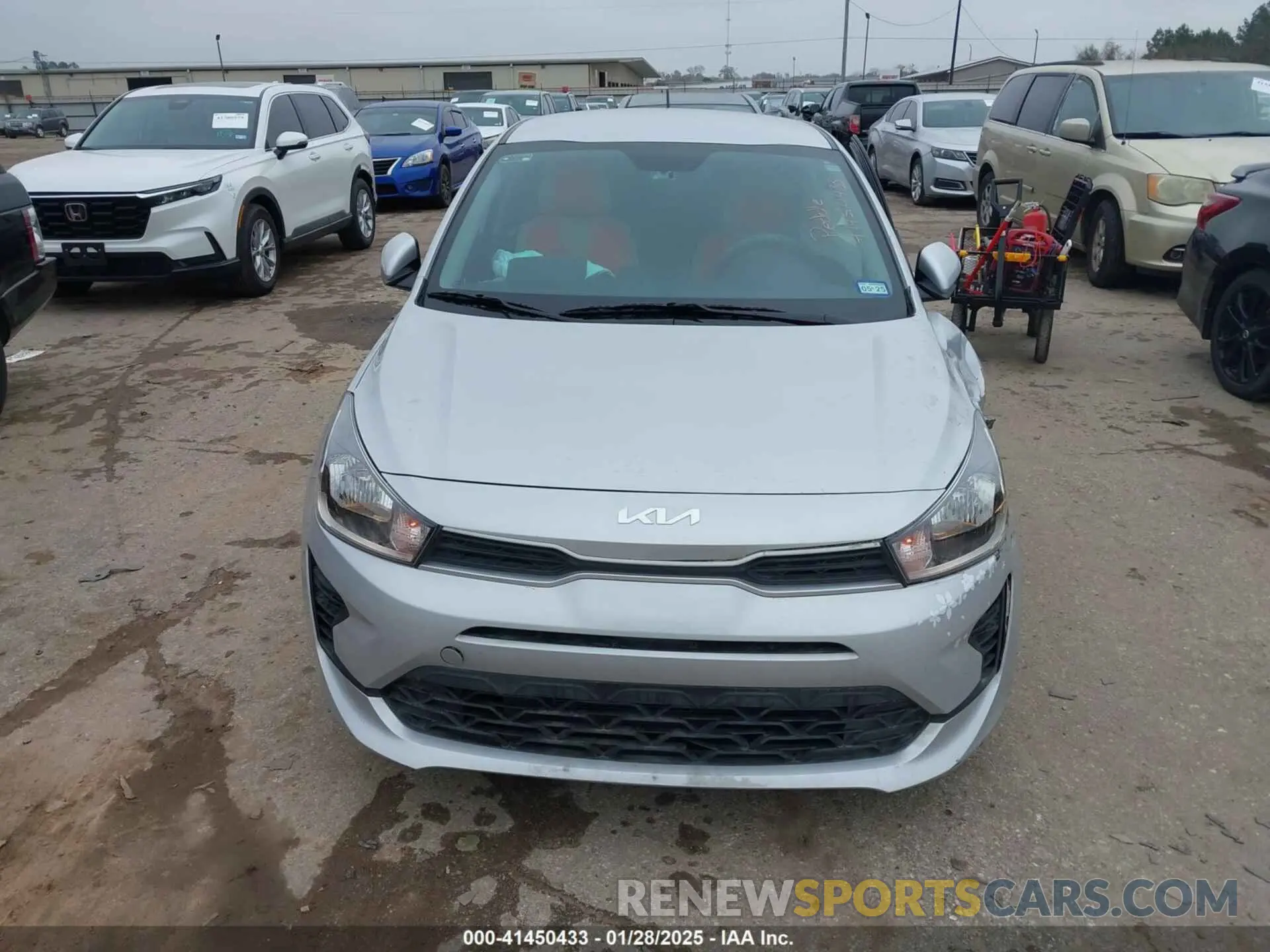 12 fotografías del automóvil dañado 3KPA24AD6PE575230 KIA RIO 2023