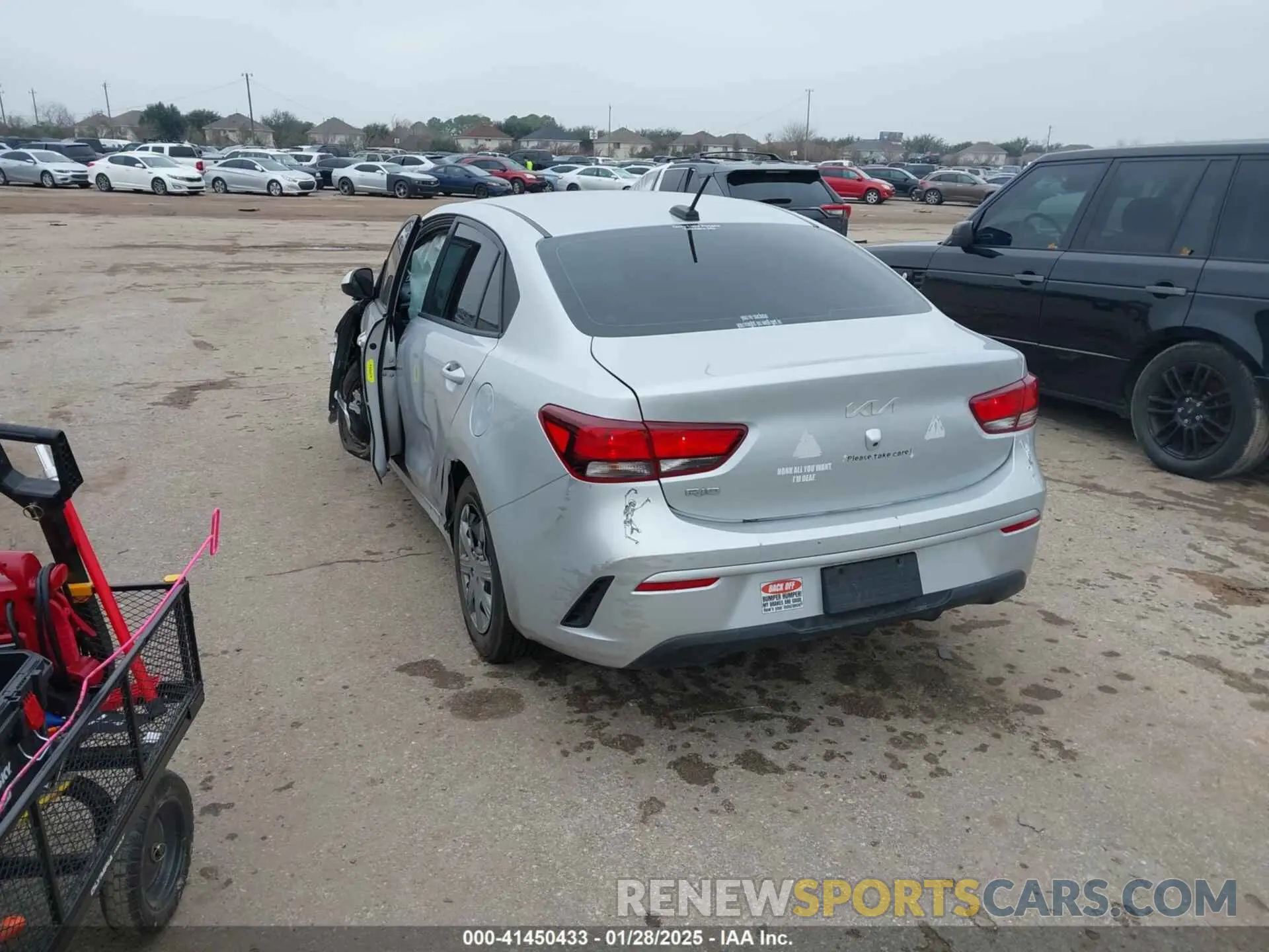 3 fotografías del automóvil dañado 3KPA24AD6PE575230 KIA RIO 2023
