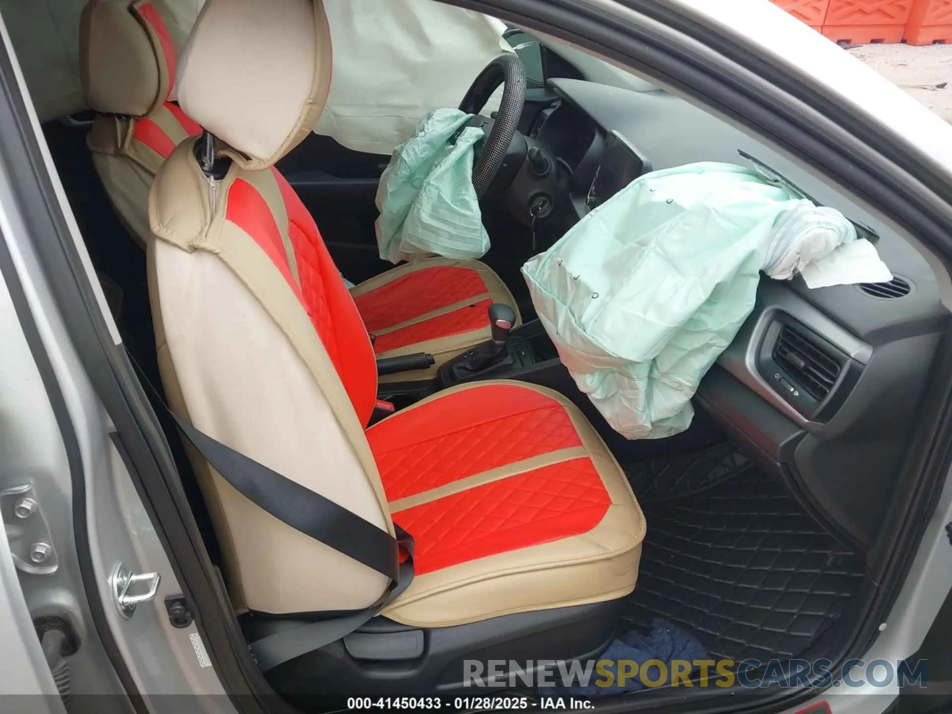 5 fotografías del automóvil dañado 3KPA24AD6PE575230 KIA RIO 2023