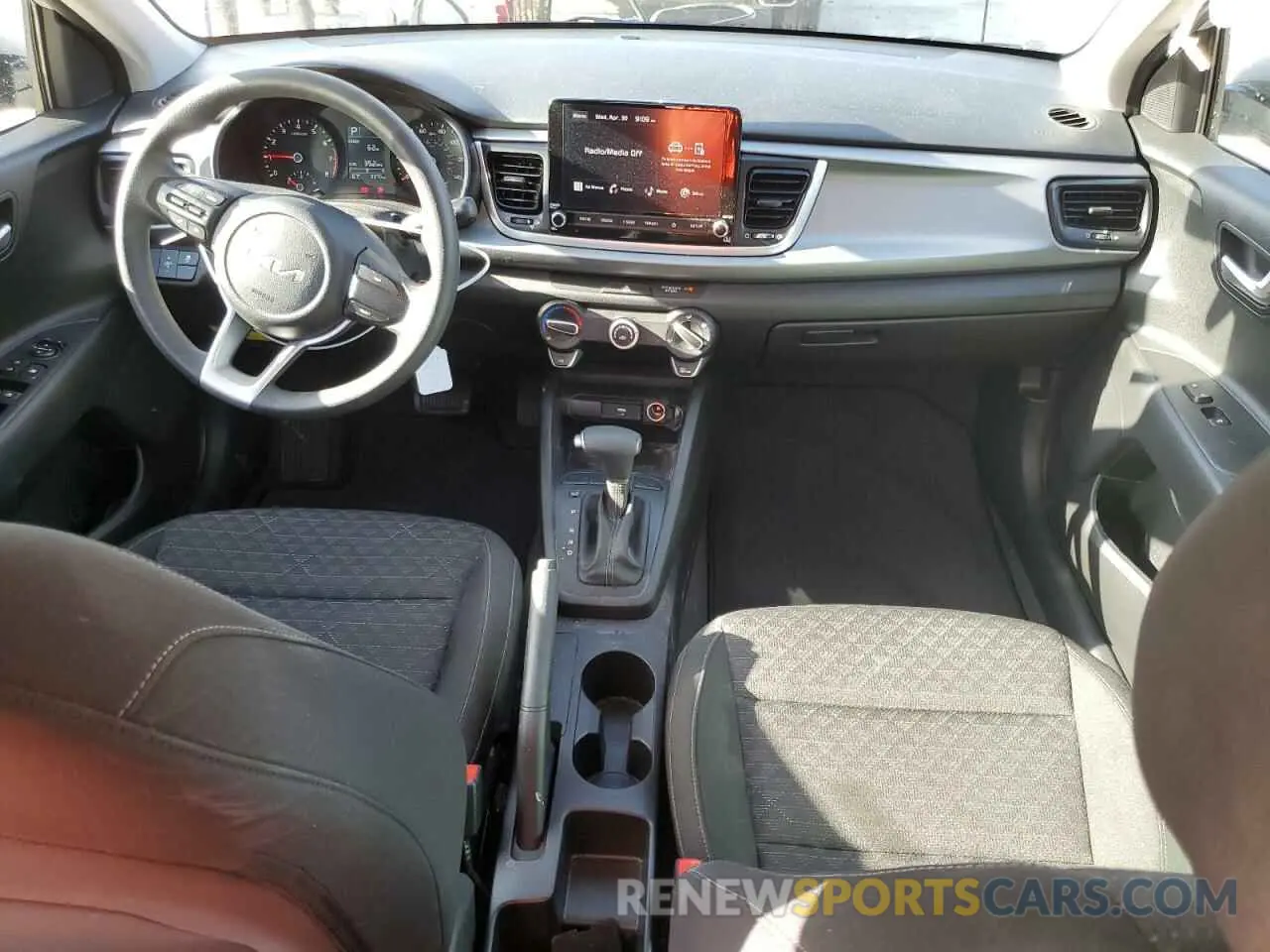 8 fotografías del automóvil dañado 3KPA24AD6PE582792 KIA RIO 2023
