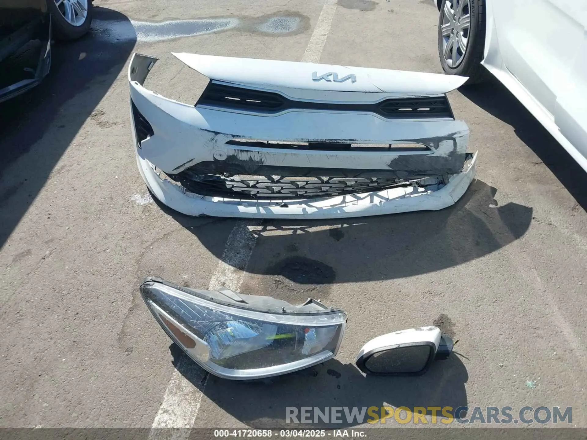 12 fotografías del automóvil dañado 3KPA24AD6PE599186 KIA RIO 2023