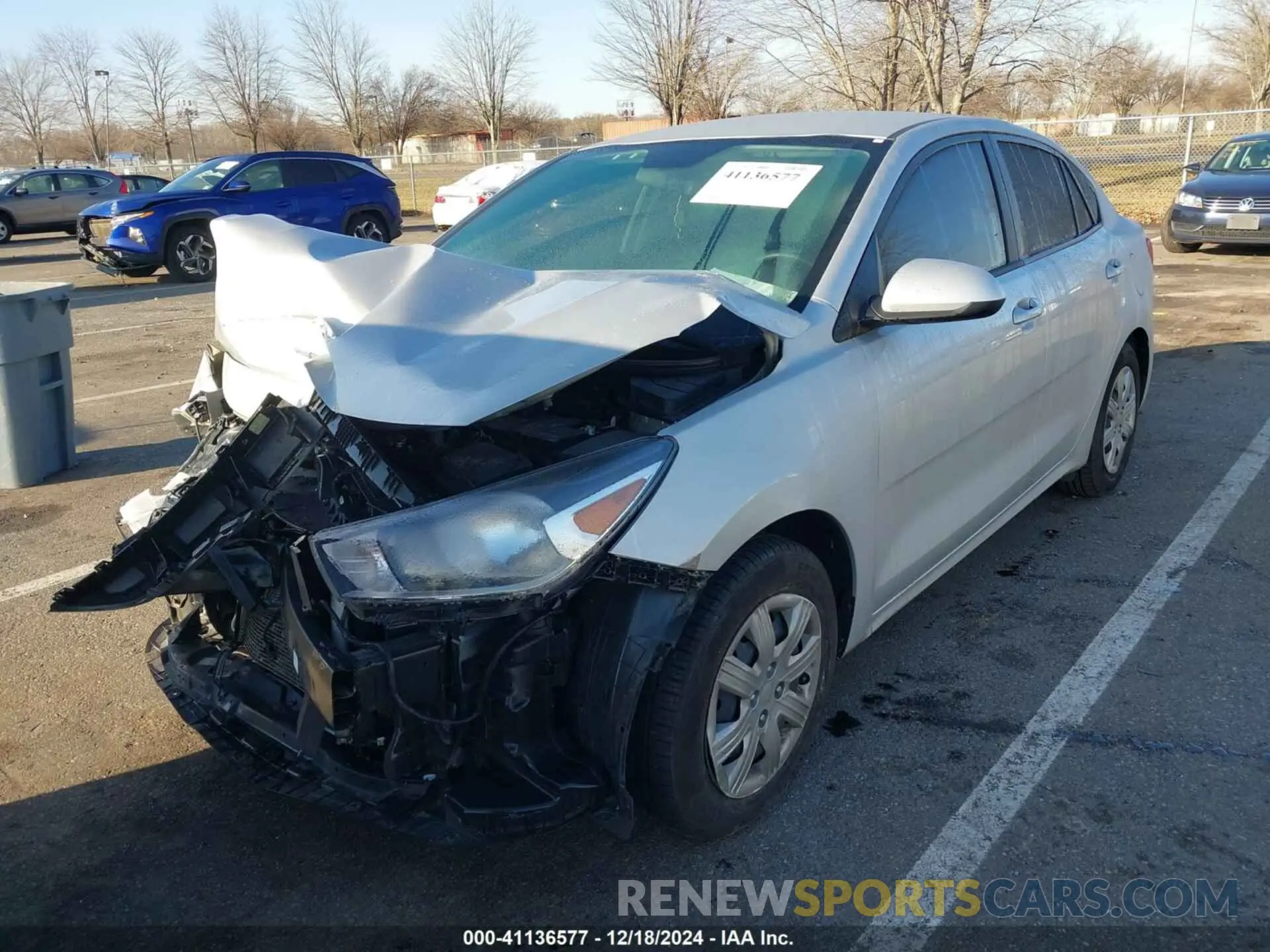 2 fotografías del automóvil dañado 3KPA24AD7PE549915 KIA RIO 2023
