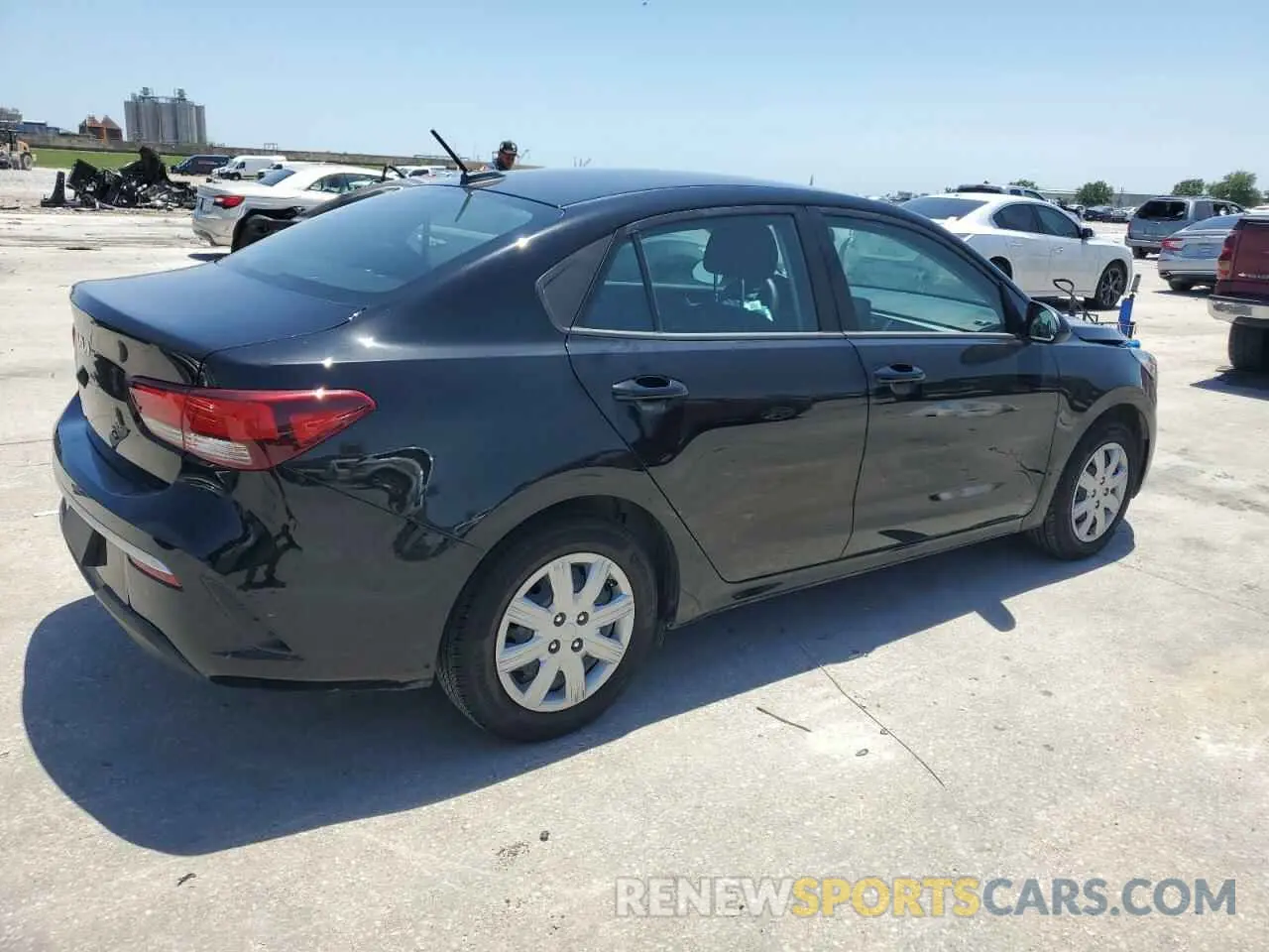 3 fotografías del automóvil dañado 3KPA24AD7PE604105 KIA RIO 2023