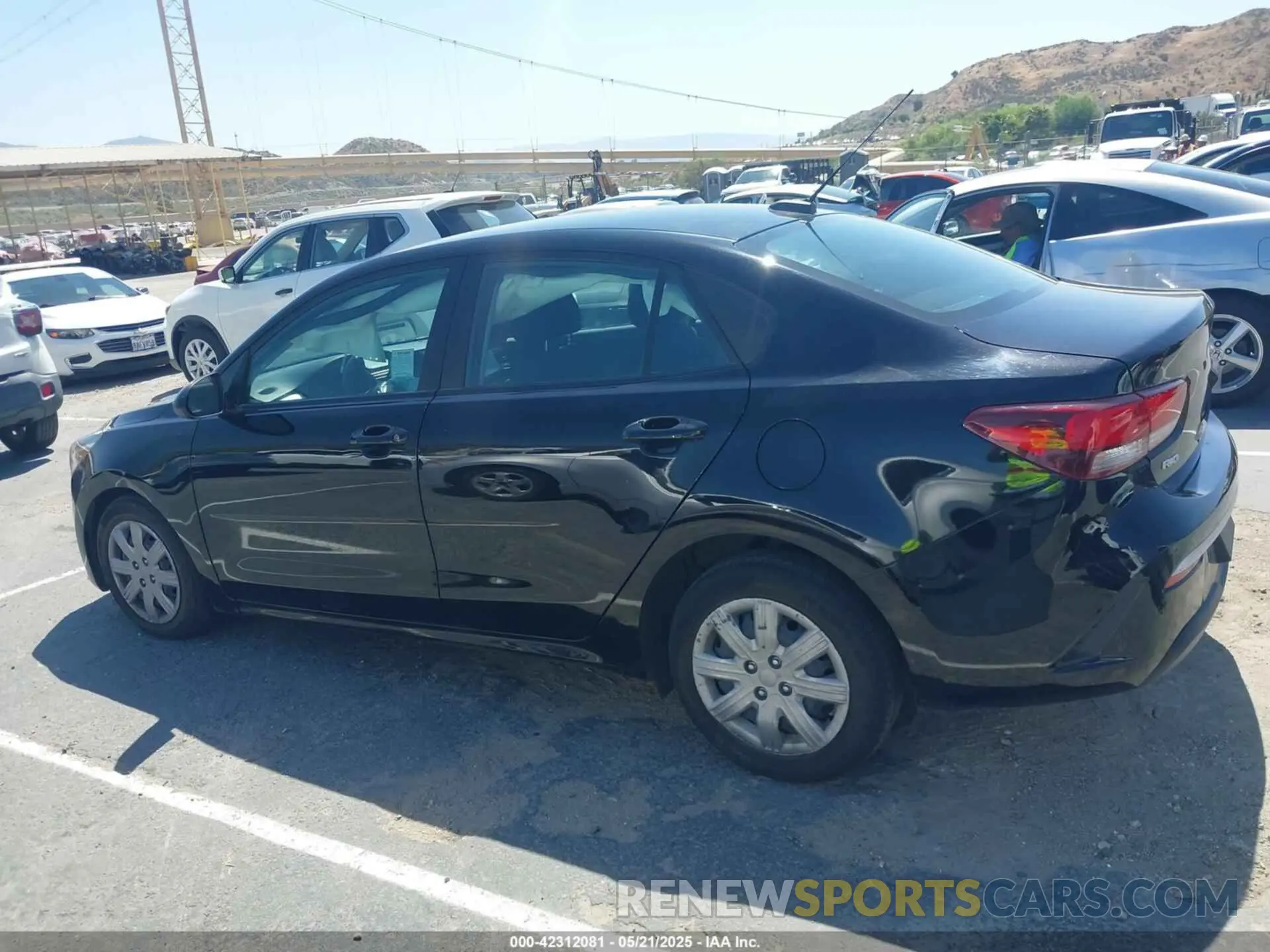 14 fotografías del automóvil dañado 3KPA24AD7PE615833 KIA RIO 2023