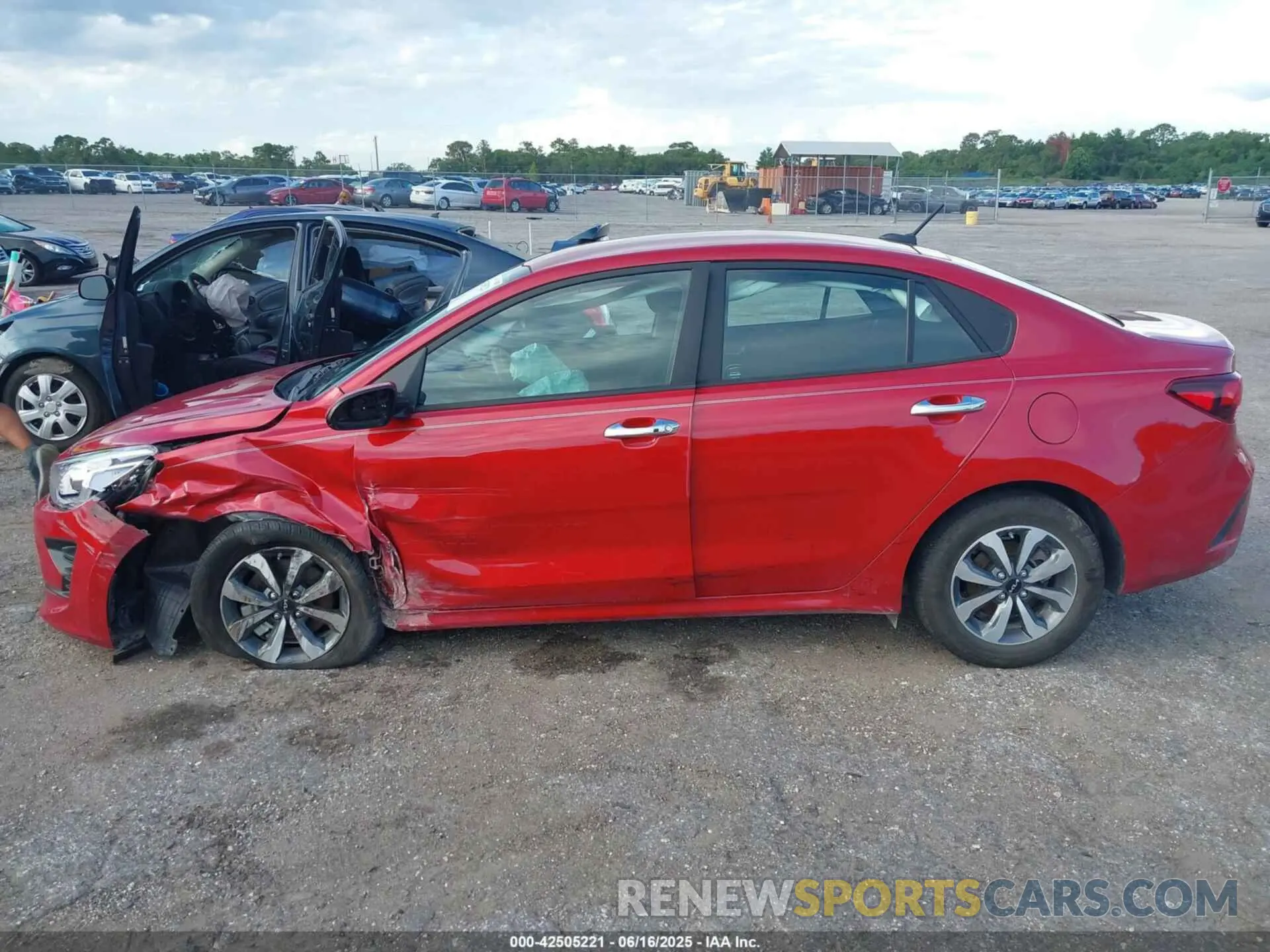 14 fotografías del automóvil dañado 3KPA24AD7PE617601 KIA RIO 2023