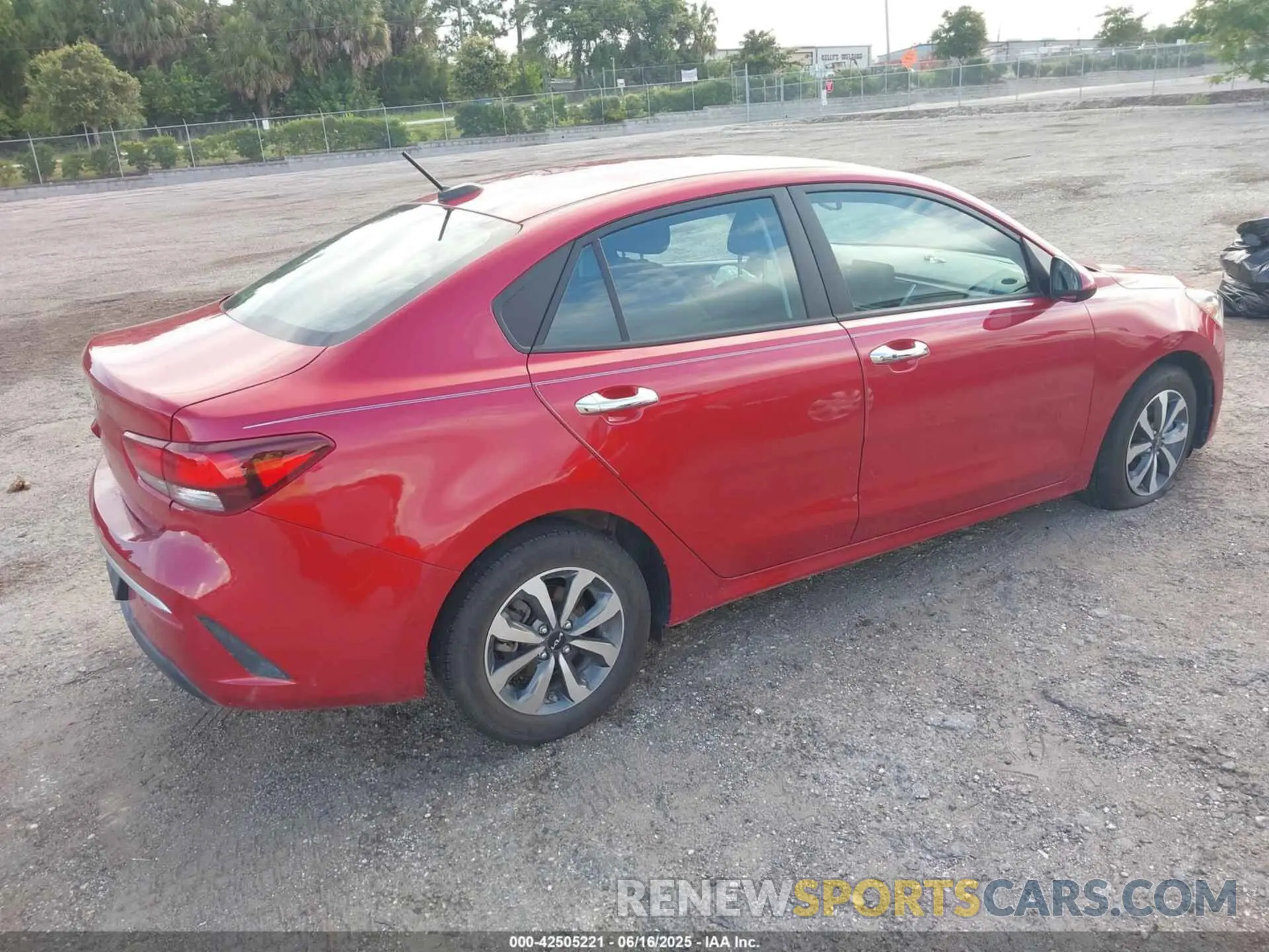 4 fotografías del automóvil dañado 3KPA24AD7PE617601 KIA RIO 2023