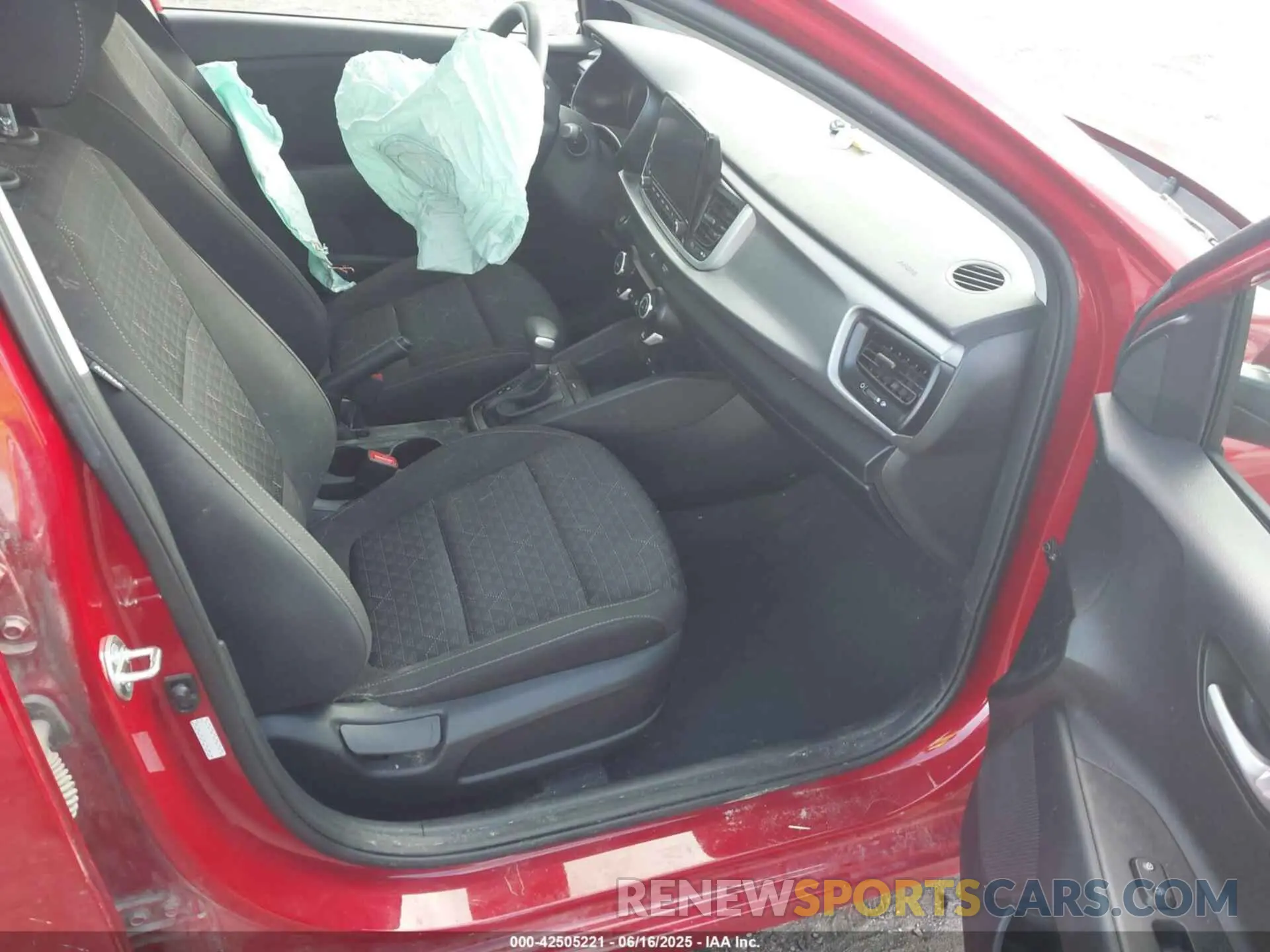 5 fotografías del automóvil dañado 3KPA24AD7PE617601 KIA RIO 2023