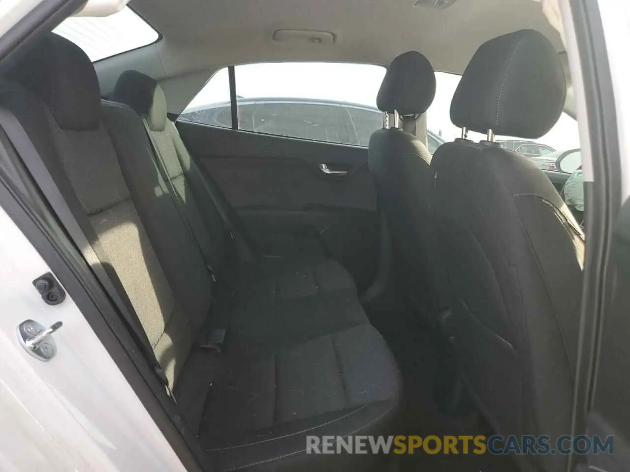 10 fotografías del automóvil dañado 3KPA24AD8PE606316 KIA RIO 2023