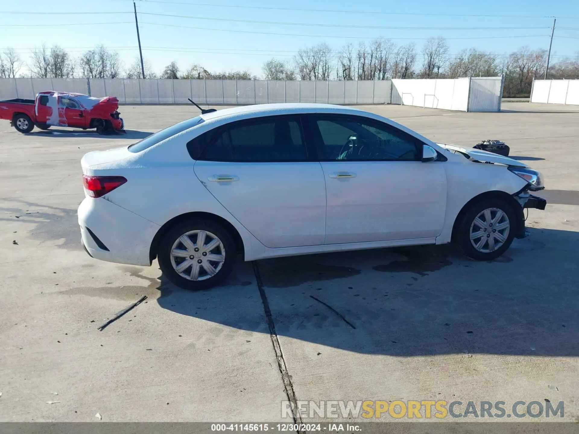 12 fotografías del automóvil dañado 3KPA24AD9PE567364 KIA RIO 2023