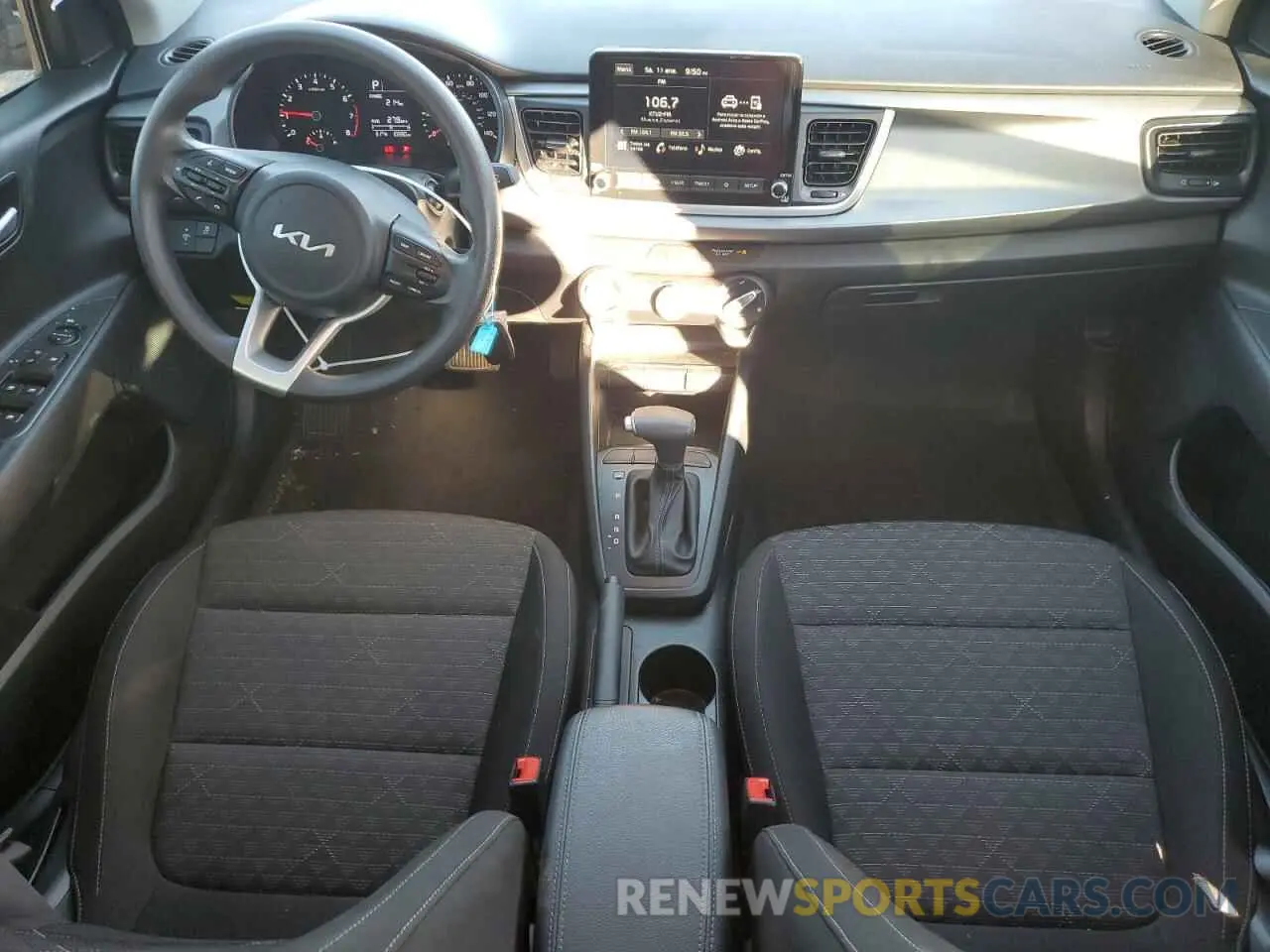 8 fotografías del automóvil dañado 3KPA24AD9PE598209 KIA RIO 2023