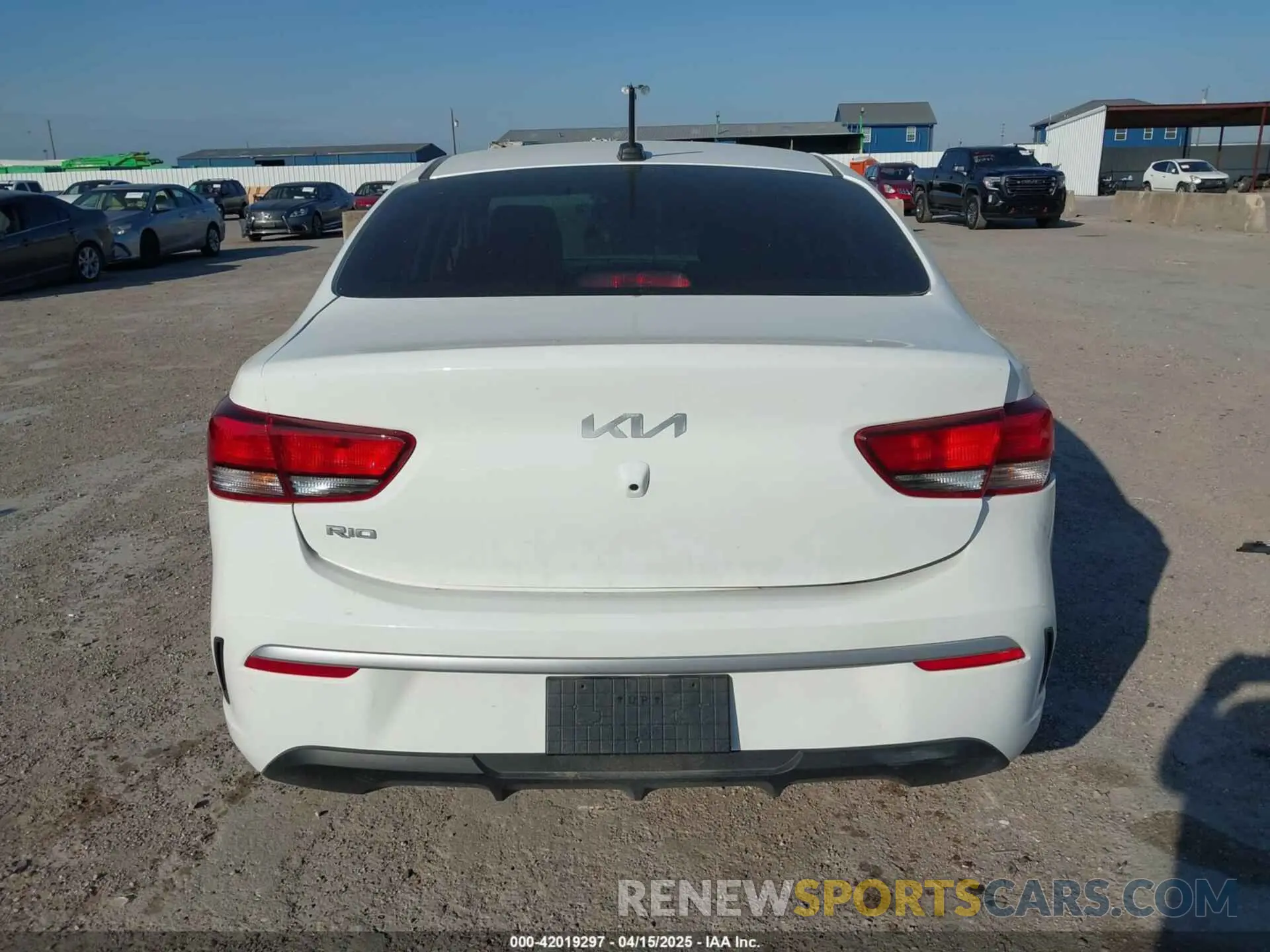 17 fotografías del automóvil dañado 3KPA24AD9PE598789 KIA RIO 2023