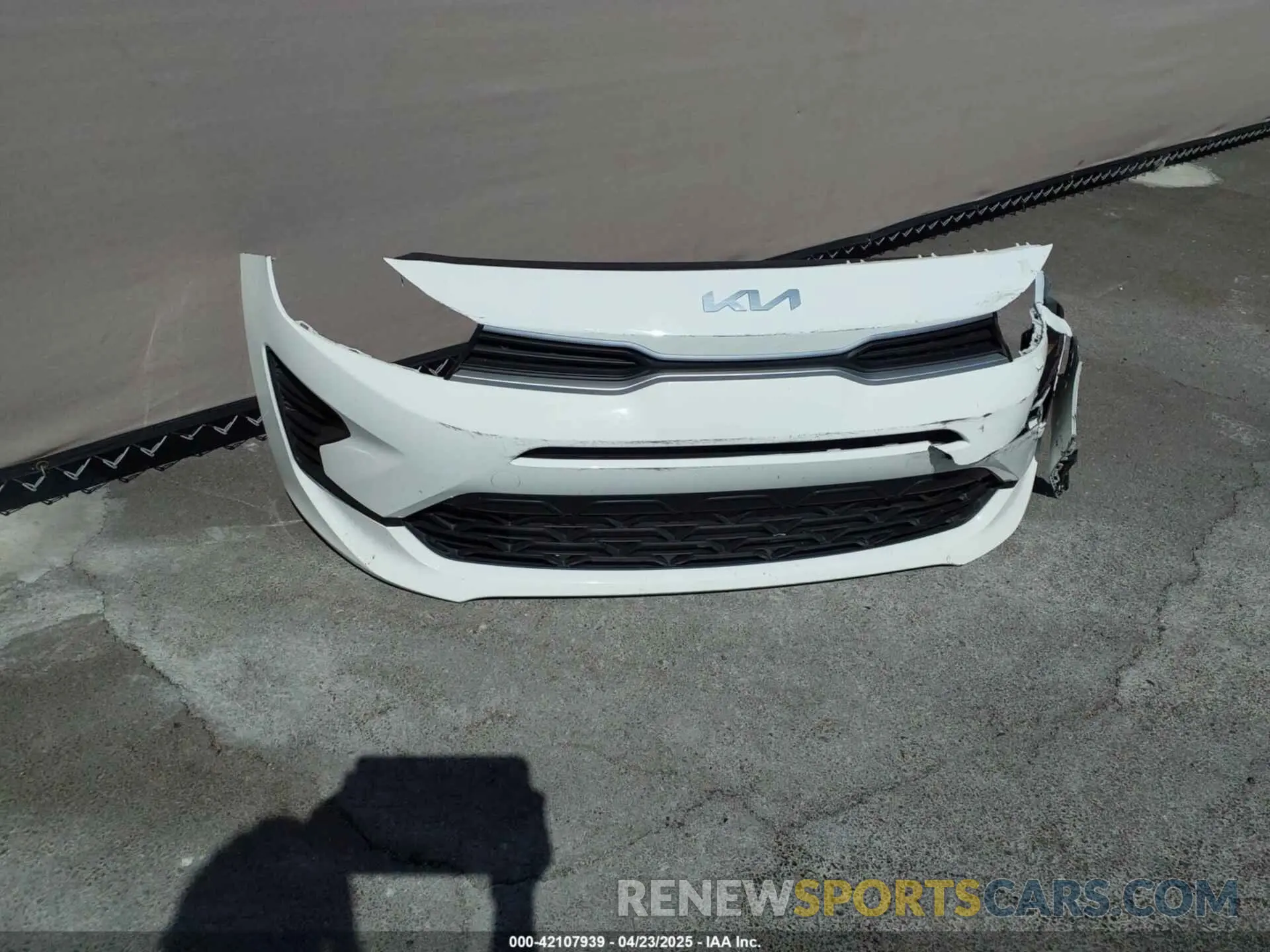 12 fotografías del automóvil dañado 3KPA24ADXPE557975 KIA RIO 2023